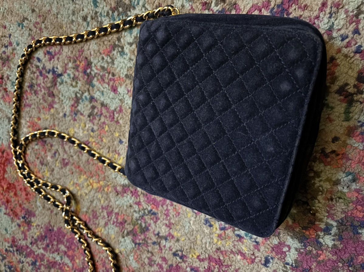 Other Suade Navy Blue Shoulder Bag Size ONE SIZE - 3 Thumbnail