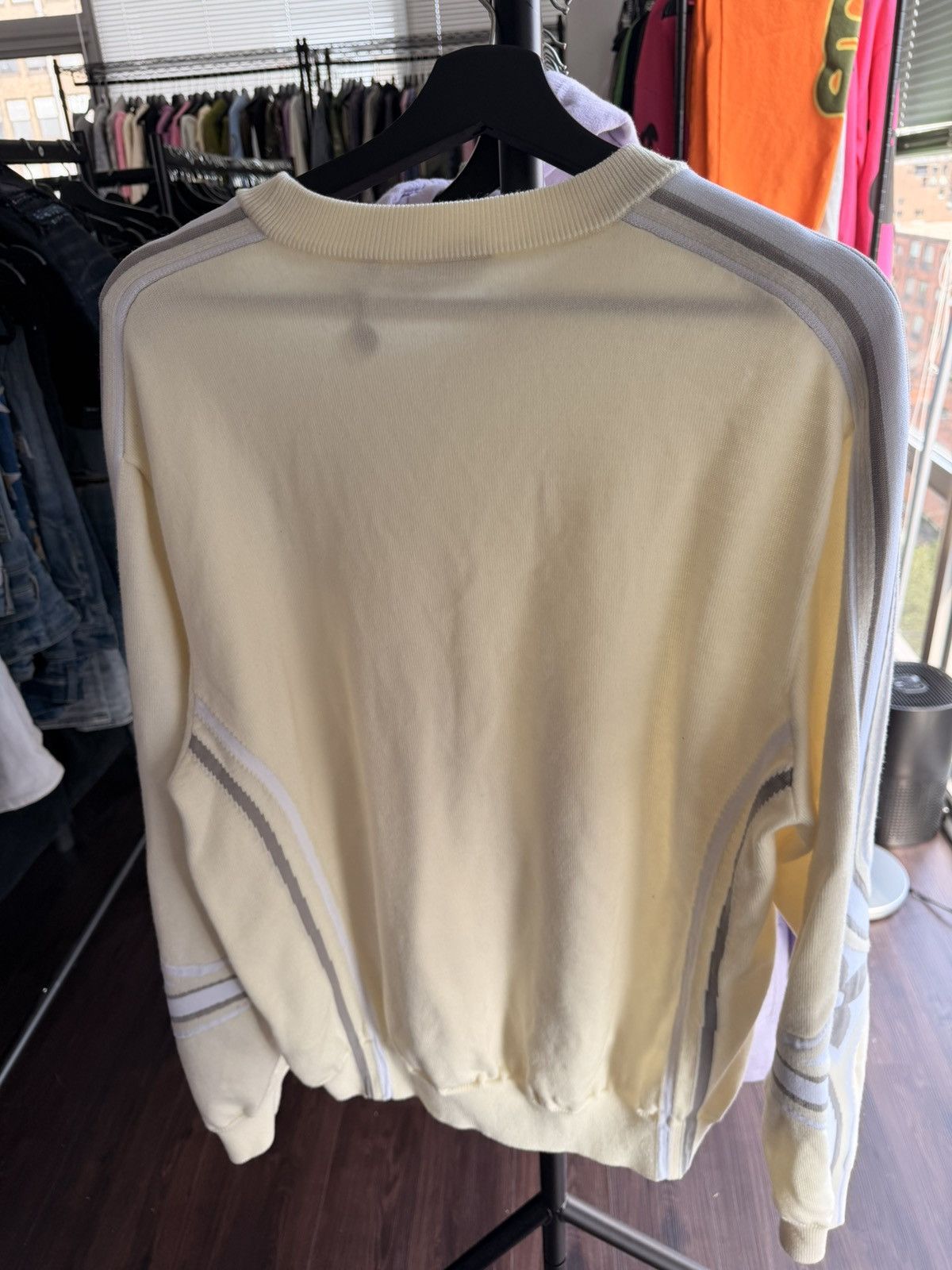 Louis Vuitton Louis Vuitton Graphic Knitted Crewneck Size US XL / EU 56 / 4 - 6 Thumbnail