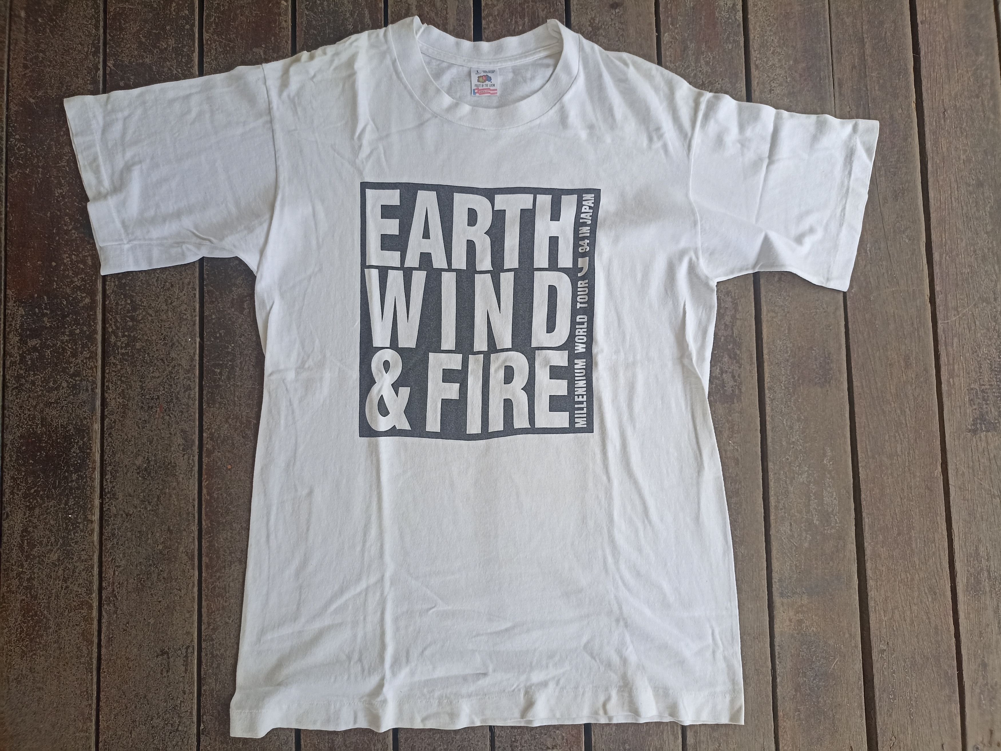 Band Tees × Vintage Earth Wind & Fire World Tour in Japan 1994 Size US L / EU 52-54 / 3 - 1 Thumbnail