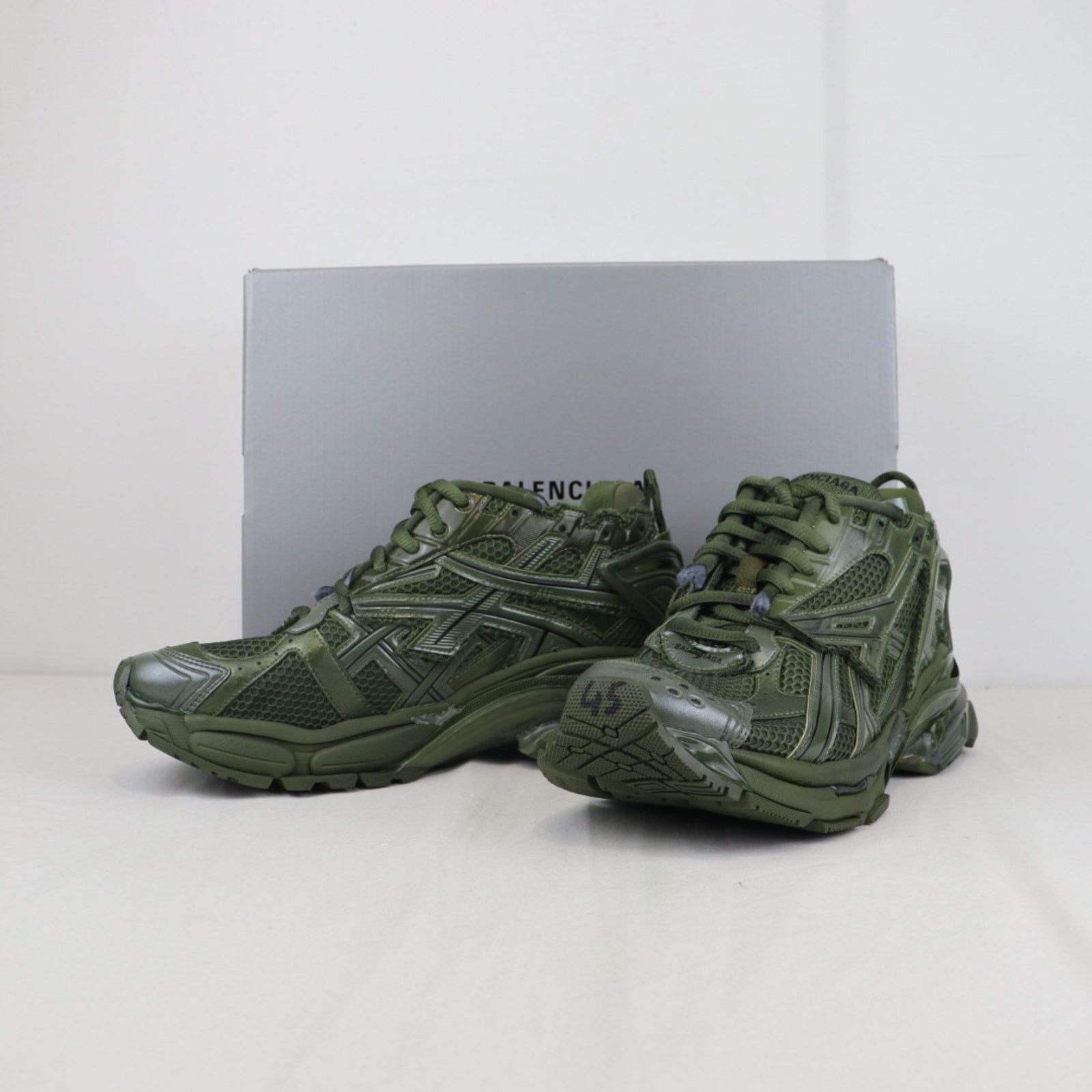 o1rshd1 Mesh Rubber Runner Sneakers in Kaki