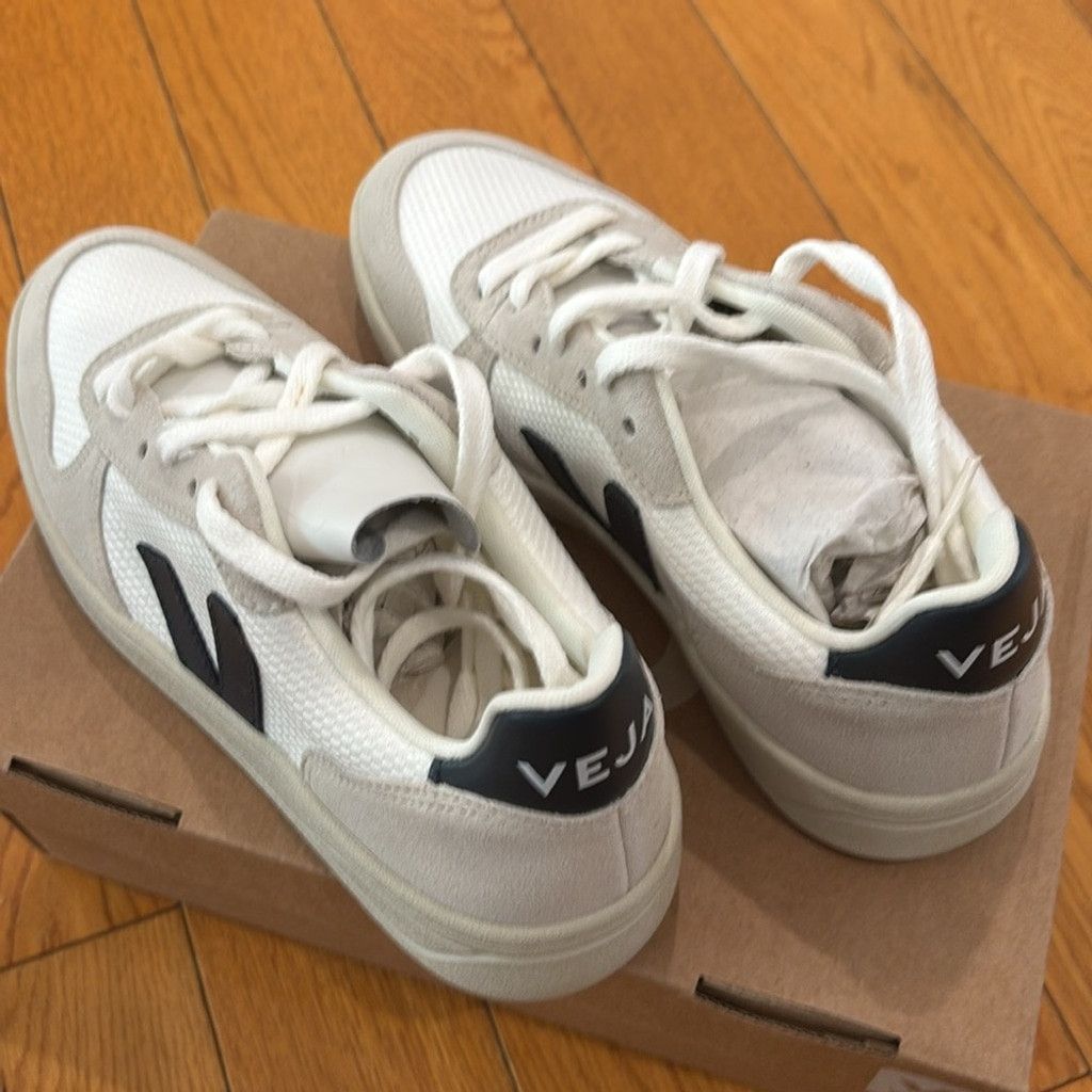 Veja Veja V-10 Sneaker in White & Nautico, Size: EU 38 Size US 8 / IT 38 - 10 Thumbnail