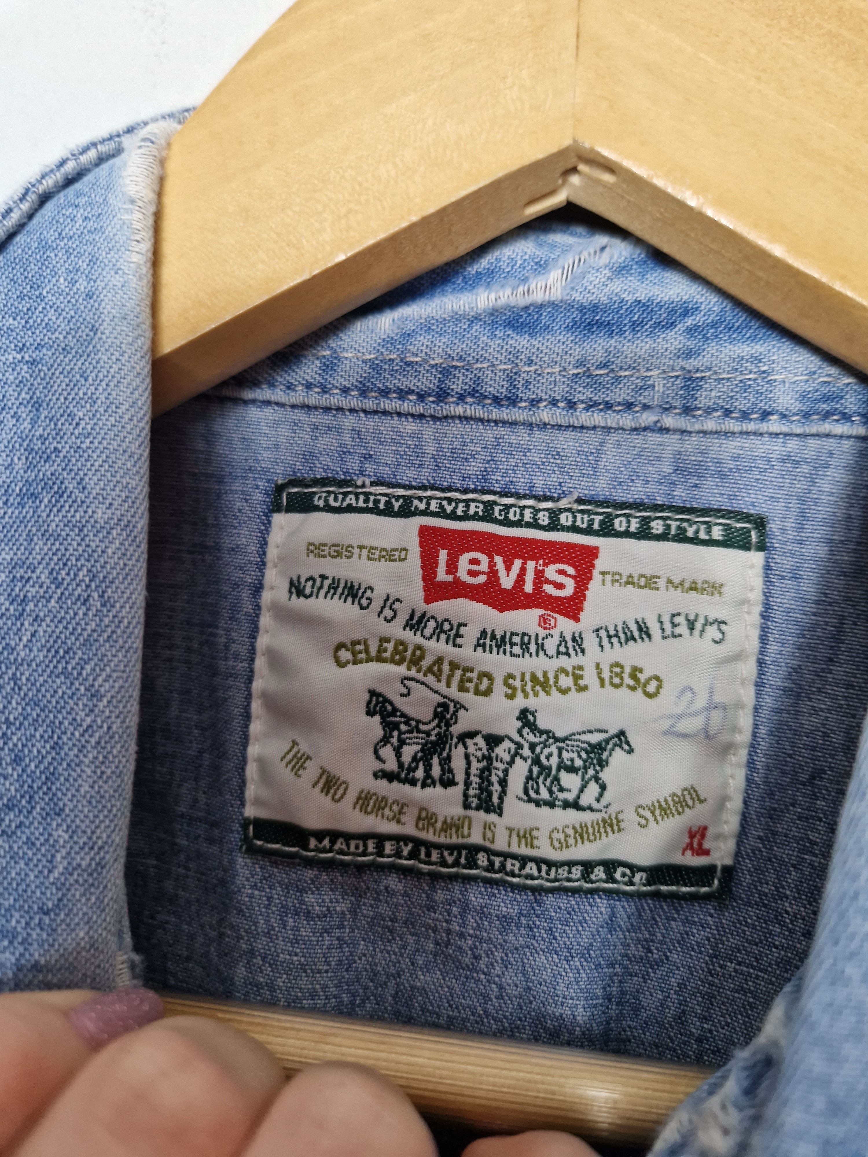 Levi's × Levi's Vintage Clothing × Vintage Levis Levi's vintage 90s denim shirt distressed Size US XL / EU 56 / 4 - 9 Thumbnail