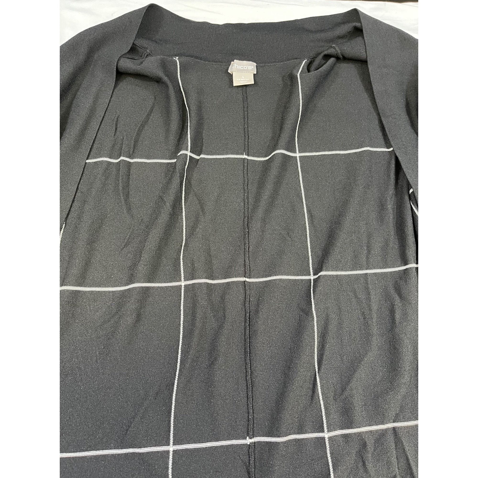 Chicos Chicos Womens Black Cardigan Sweater Size XXL SKU 6740 Size XXL / US 16-18 / IT 52-54 - 4 Thumbnail