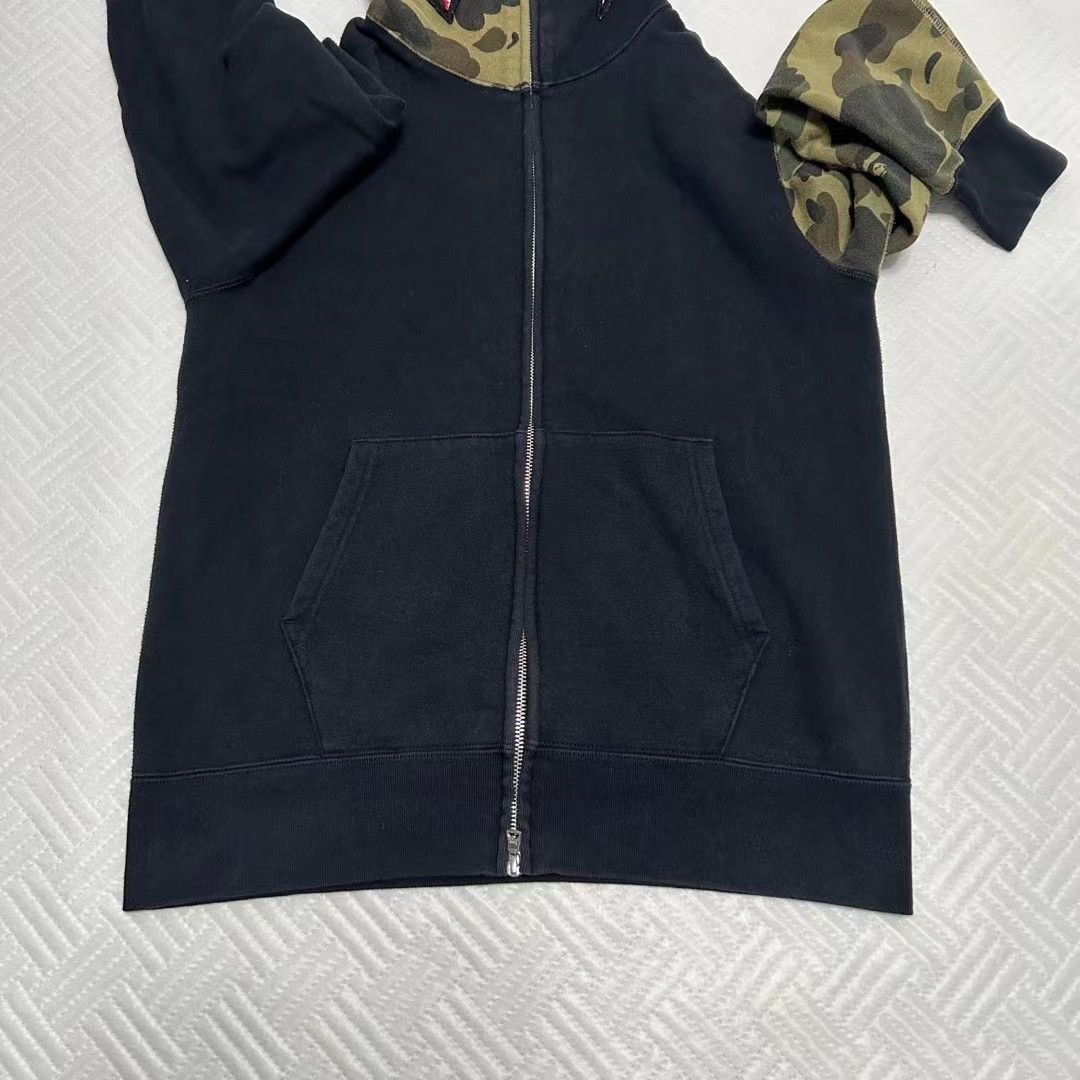 Bape 1ST CAMO SHARK FULL ZIP HOODIE Size US M / EU 48-50 / 2 - 9 Thumbnail