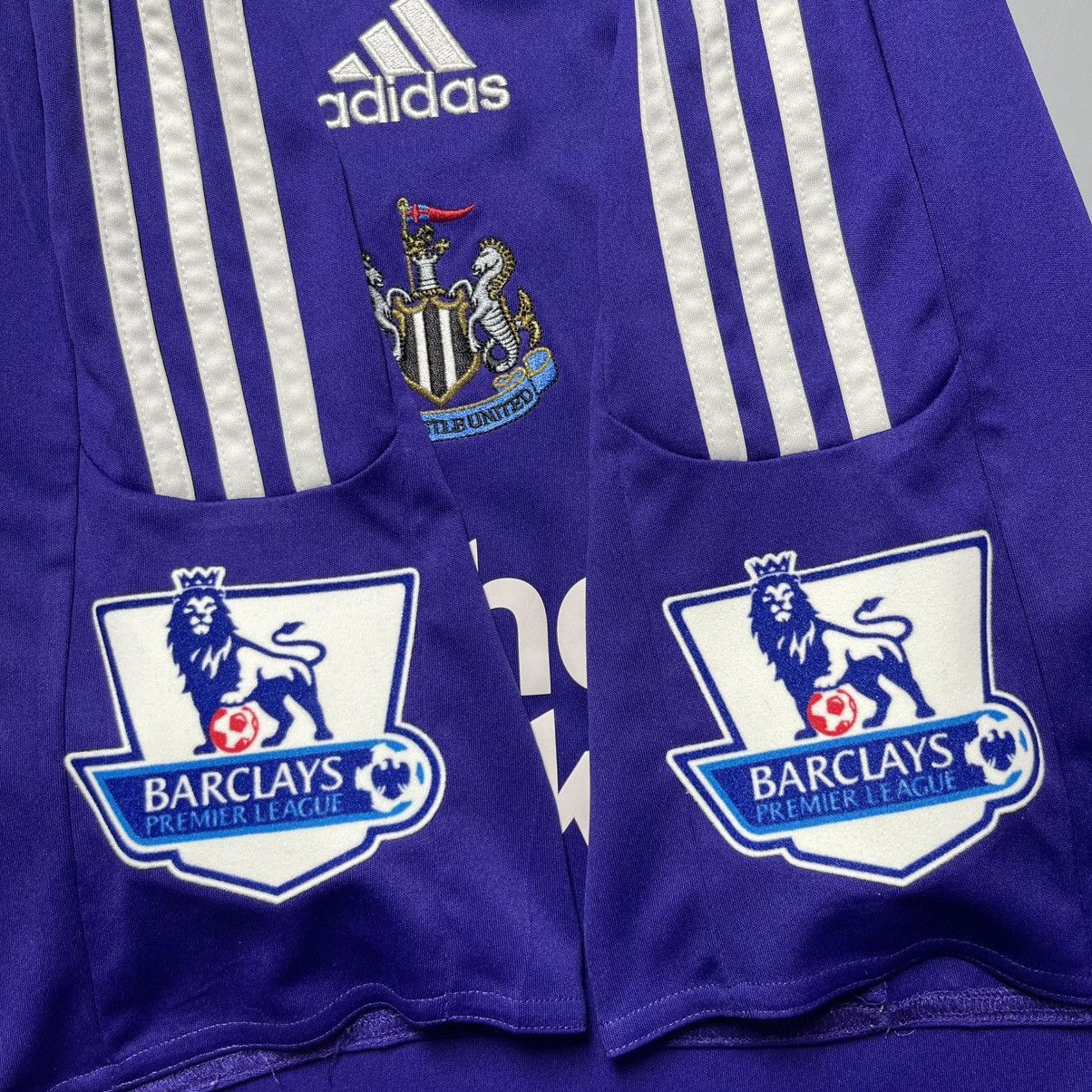 Adidas NEWCASTLE ADIDAS 2008/2009 FOOTBALL AWAY JERSEY #11 DUFF Size US M / EU 48-50 / 2 - 8 Thumbnail