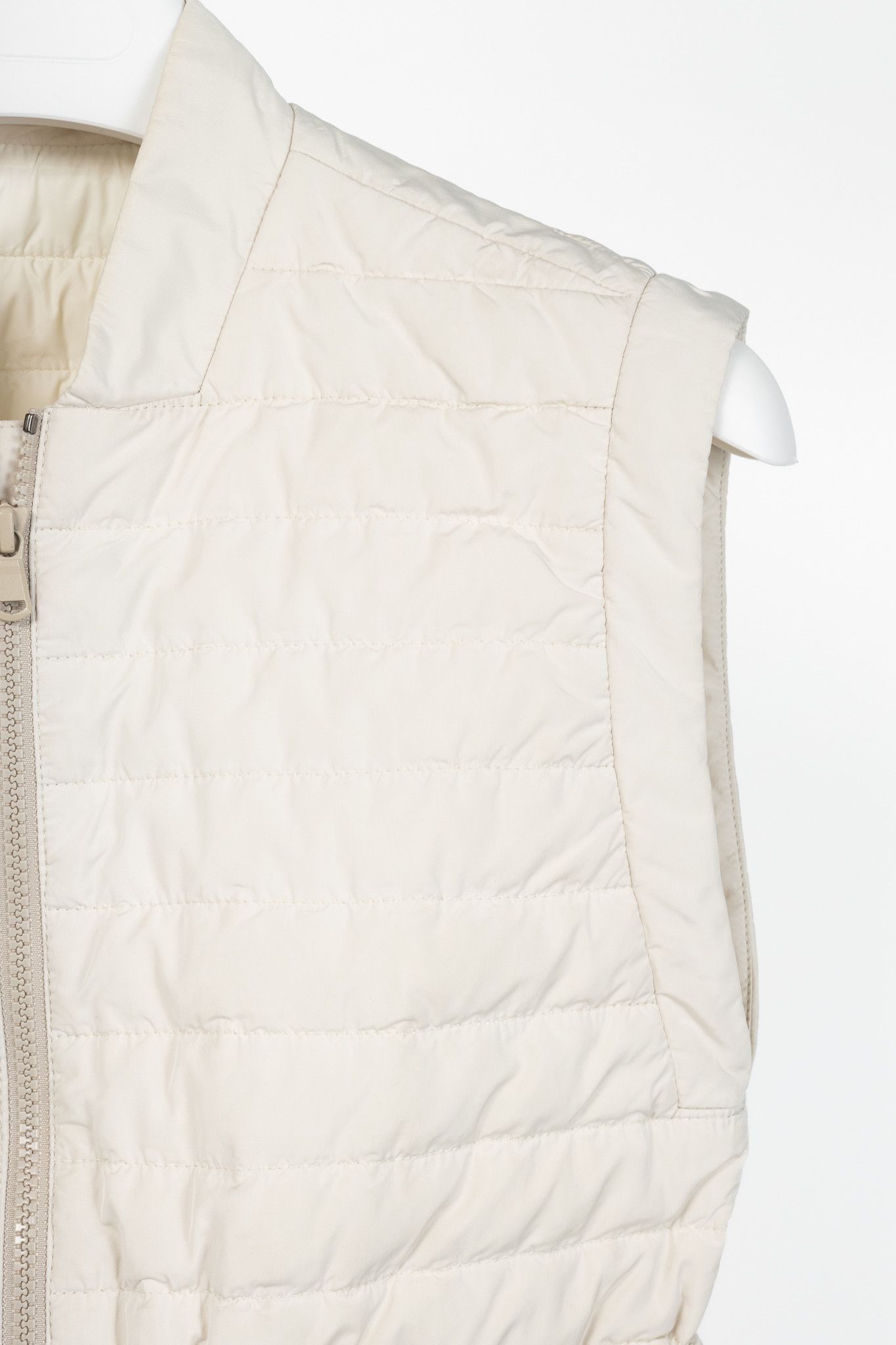 Brunello Cucinelli Brunello Cucinelli SS15 Ecru Taffeta Quilted Down Vest Size S / US 4 / IT 40 - 4 Thumbnail