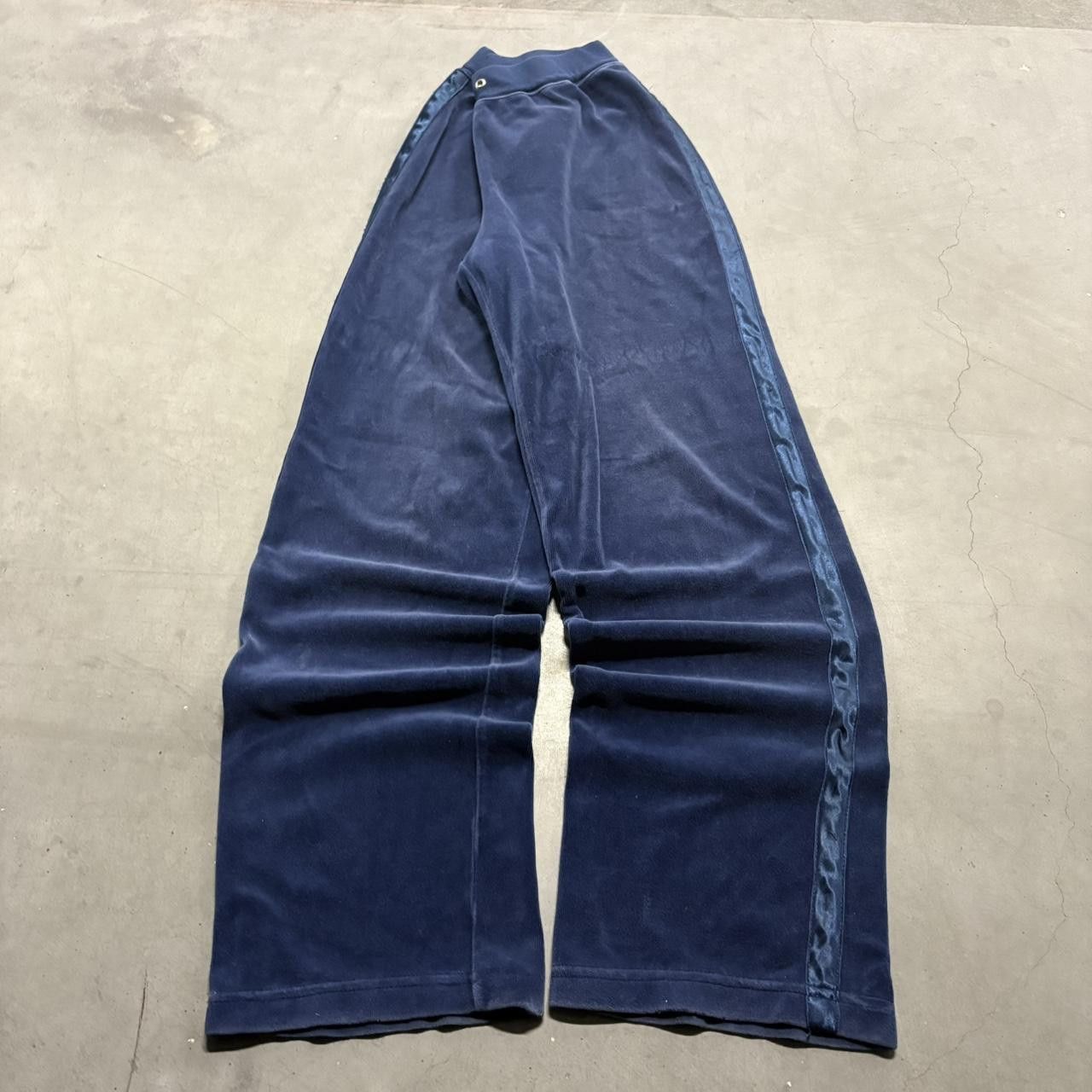 Vintage Crazy Vintage Y2K/2000s Baggy Velvet Velour Striped Blue Sweatpants! Size US 30 / EU 46 - 1 Thumbnail