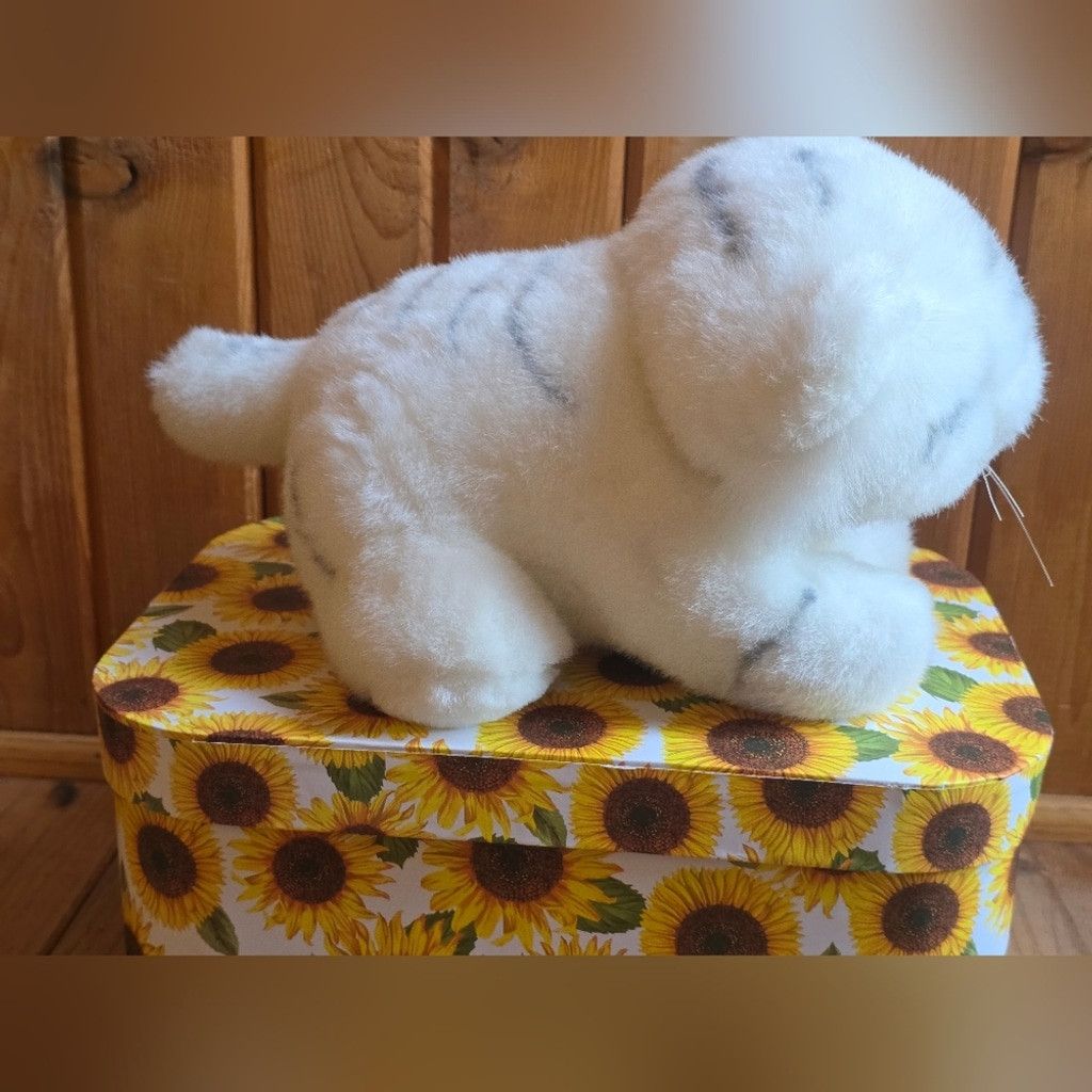 The Unbranded Brand Siegfried & Roy 1999 Mirage Roaring White Plush Tiger NWT Size ONE SIZE - 7 Thumbnail
