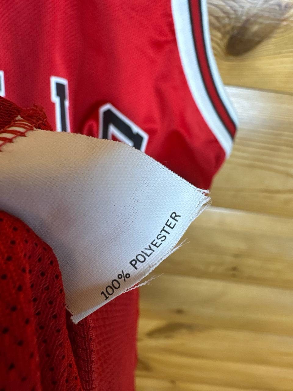 Champion Vintage Chicago Bulls #23 Jordan champion jersey nba retro Size US M / EU 48-50 / 2 - 6 Thumbnail