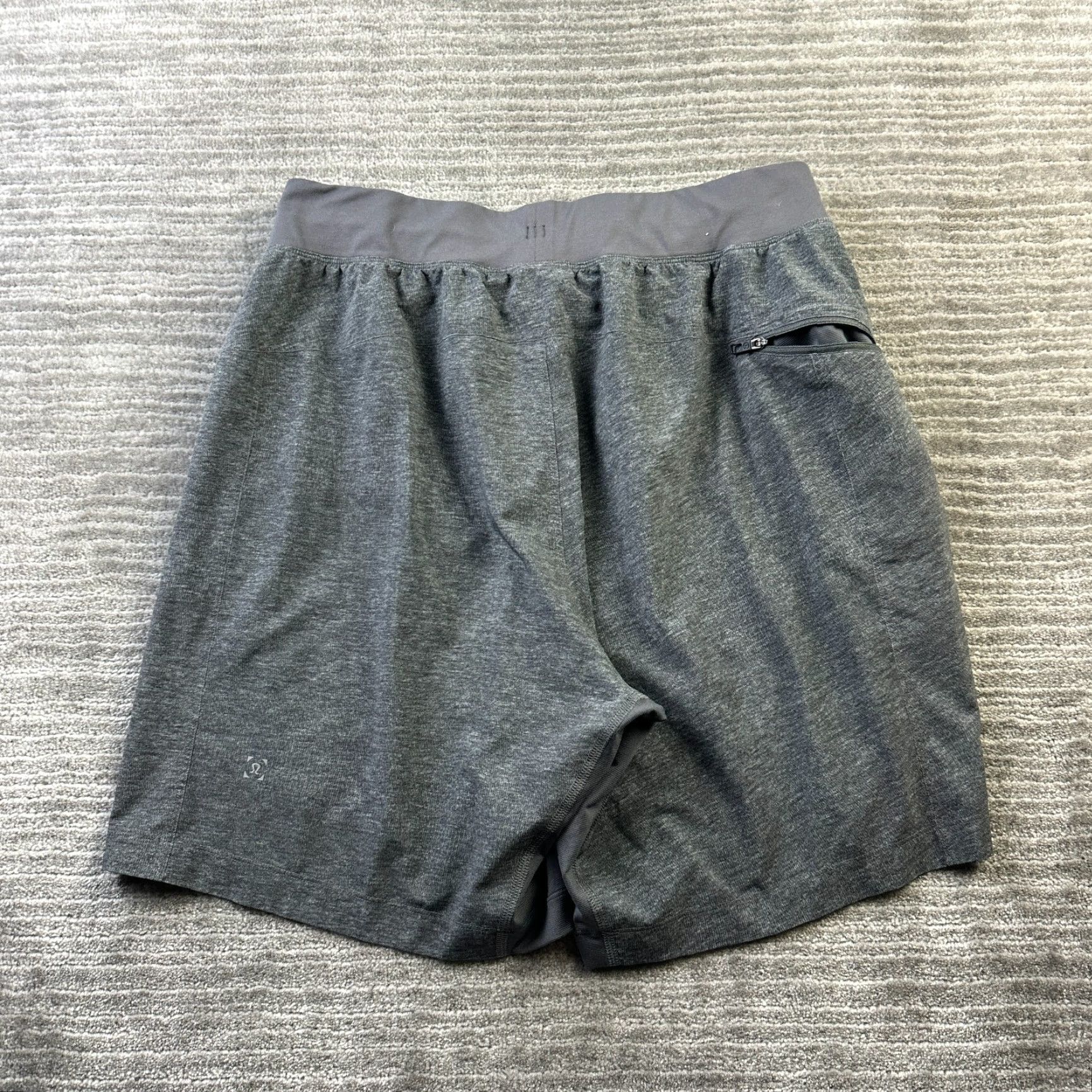 Lululemon Lululemon Shorts Mens Medium Gray 8" Running The Product Size US 31 - 2 Thumbnail