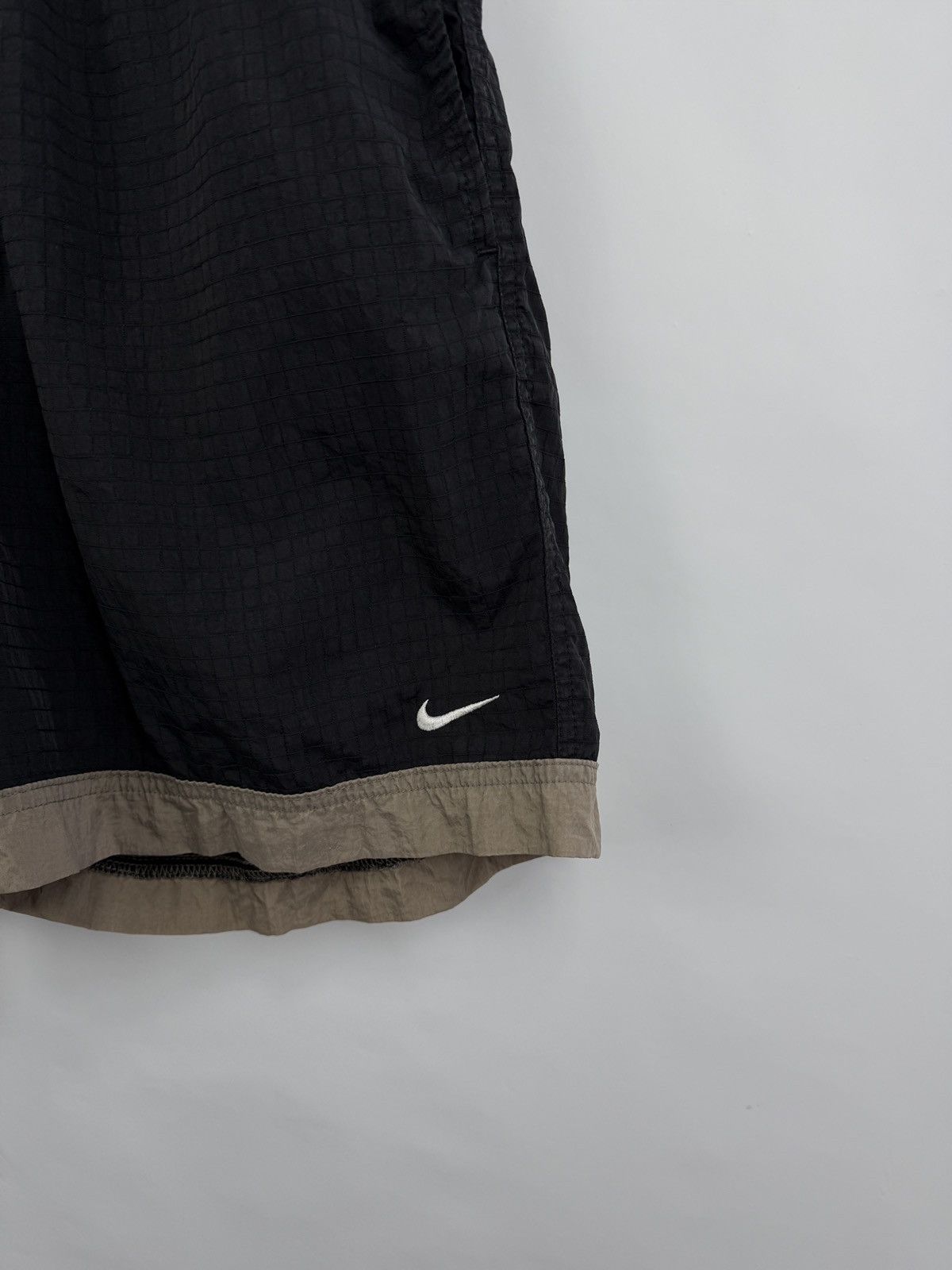 Nike 🇺🇸 Vintage 90s Nike Nylon Shorts Rare Retro Hype Y2K Size US 34 / EU 50 - 3 Thumbnail