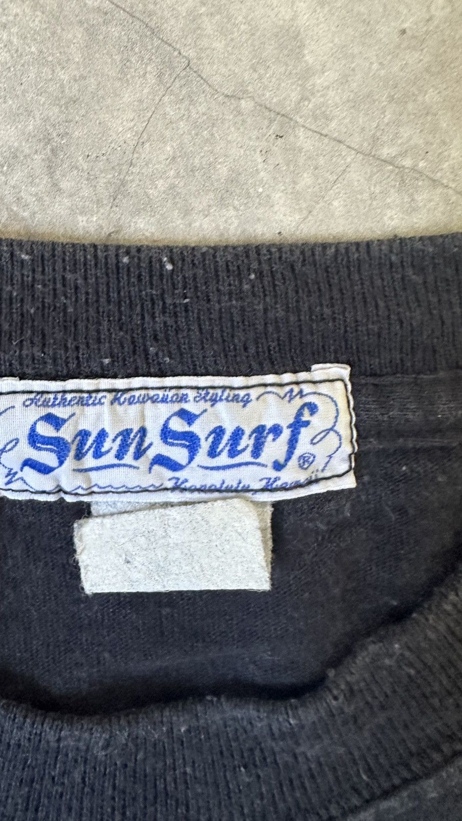 Sun Surf VINTAGE SUN SURF DRAGON PRINT TER Size US M / EU 48-50 / 2 - 5 Thumbnail