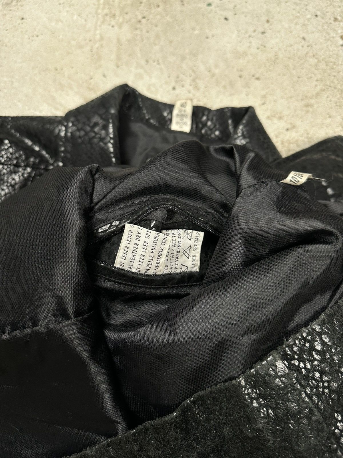 Japanese Brand Vintage Y2K Black Genuine Leather Crocodile Snakeskin Coat Size XL / US 12-14 / IT 48-50 - 9 Thumbnail