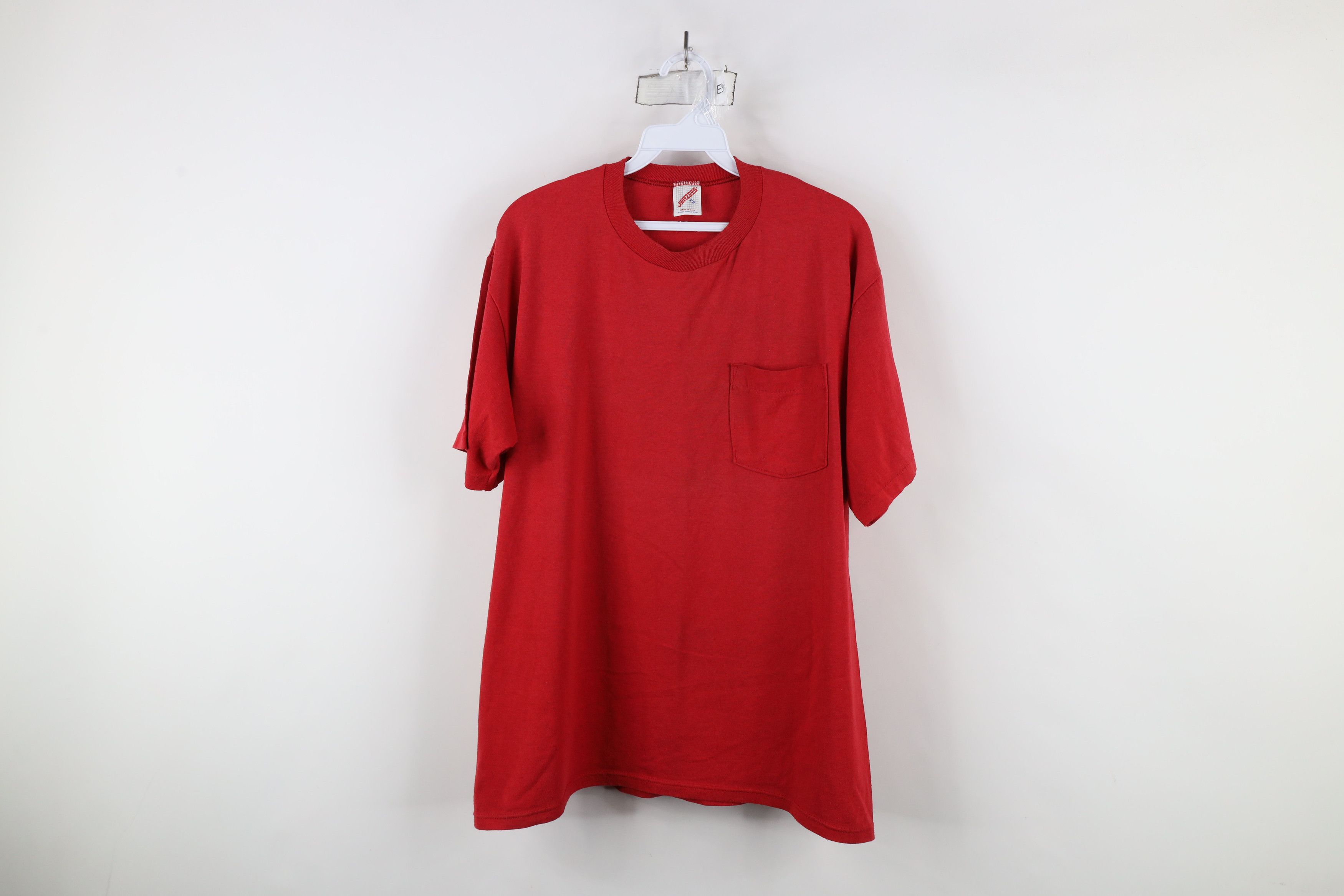 Vintage Vintage 90s Grand Rapids Ohio Sportsmen Club T-Shirt Red USA Size US XL / EU 56 / 4 - 1 Thumbnail
