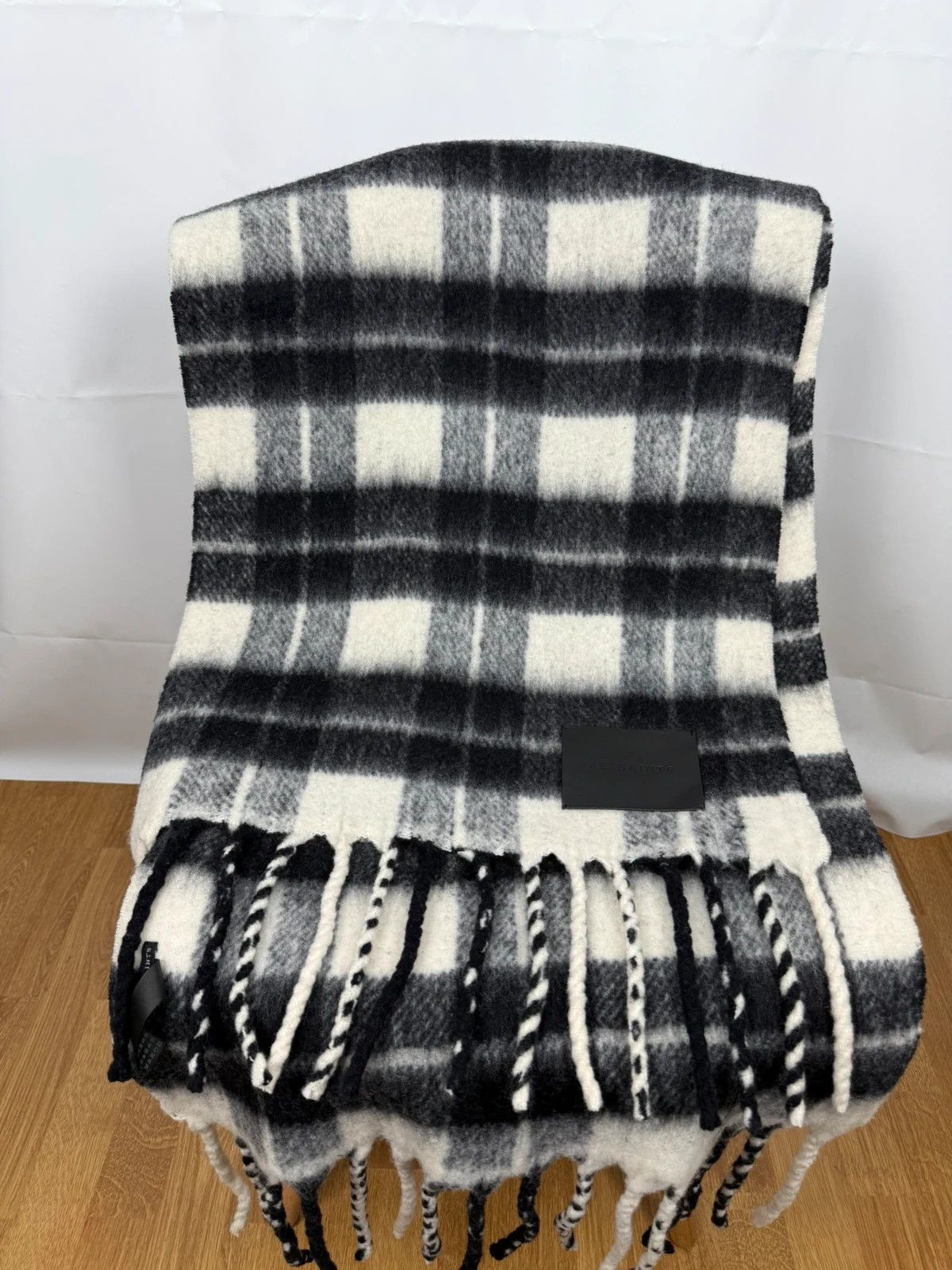 Allsaints Allsaints Brushed Check Shawl Plaid Scarf Wool Size ONE SIZE - 1 Thumbnail