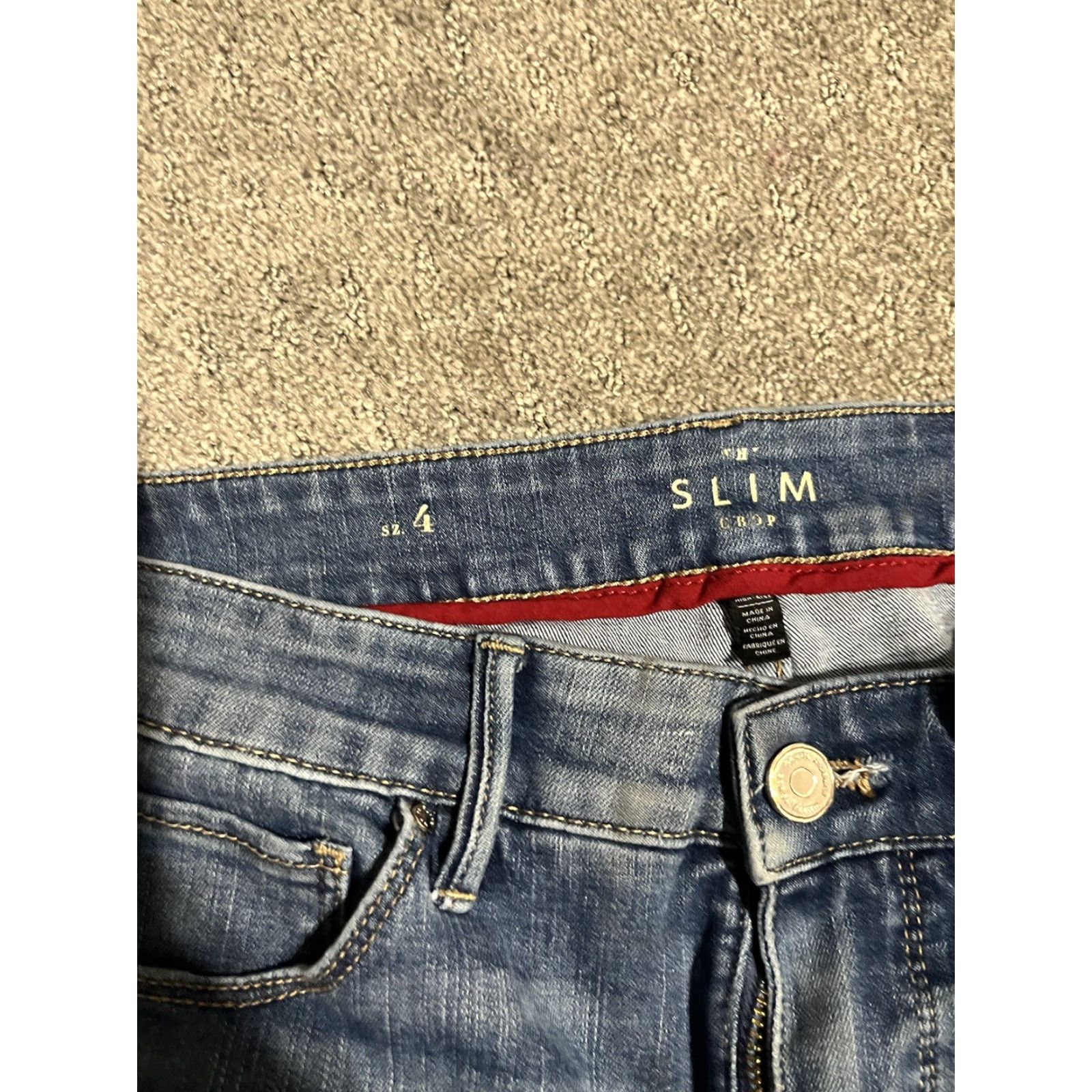 White House Black Market White House Black Market Jeans Women’s 4 Blue Slim Crop Medium Wash Denim Size 27" / US 4 / IT 40 - 5 Thumbnail