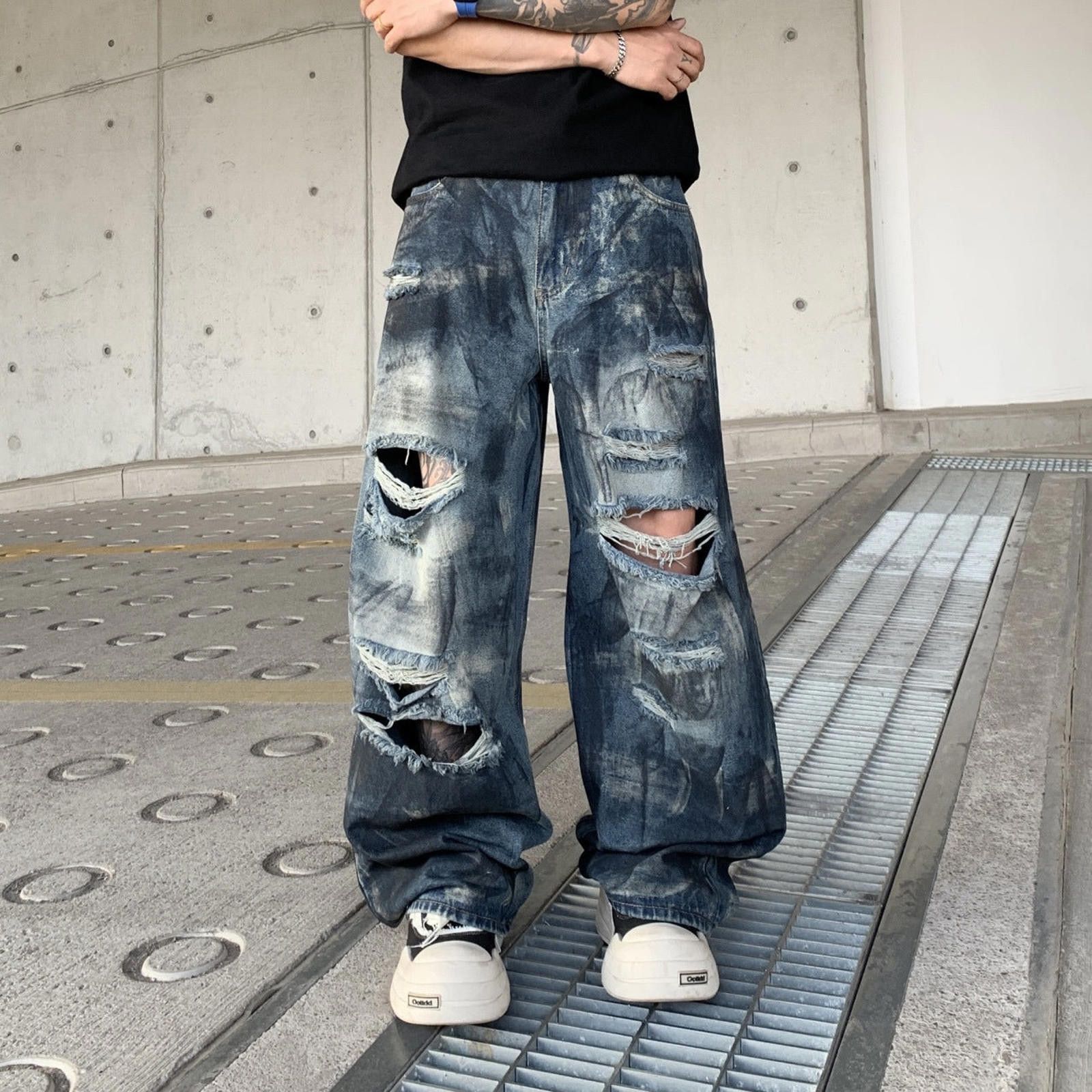 Japanese Brand Distressed Baggy Wide Leg Jeans with Paint Splatter Size US 32 / EU 48 - 4 Thumbnail