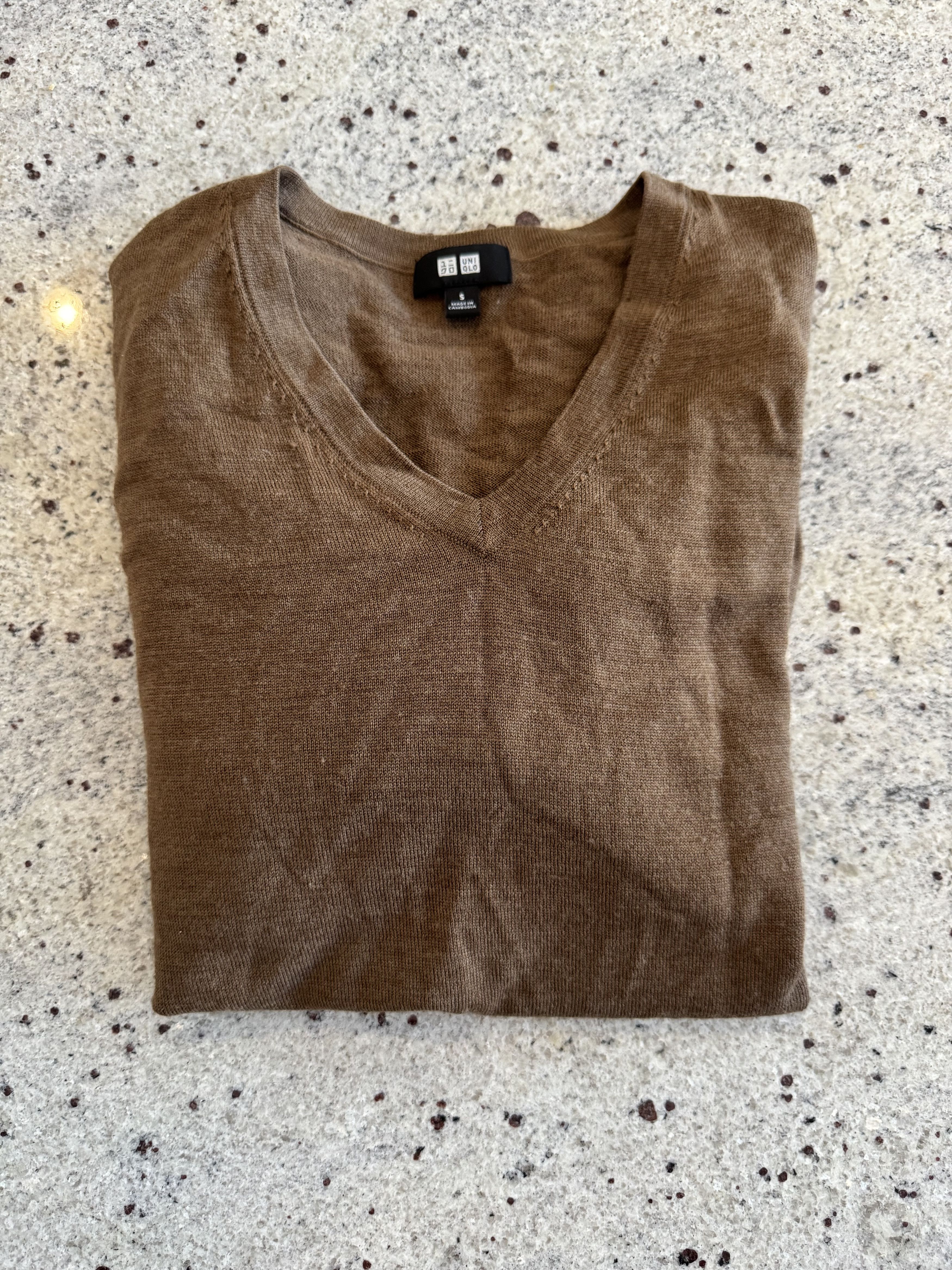 Uniqlo Uniqlo 100% Wool Long Sleeve Sweater Size US S / EU 44-46 / 1 - 1 Preview