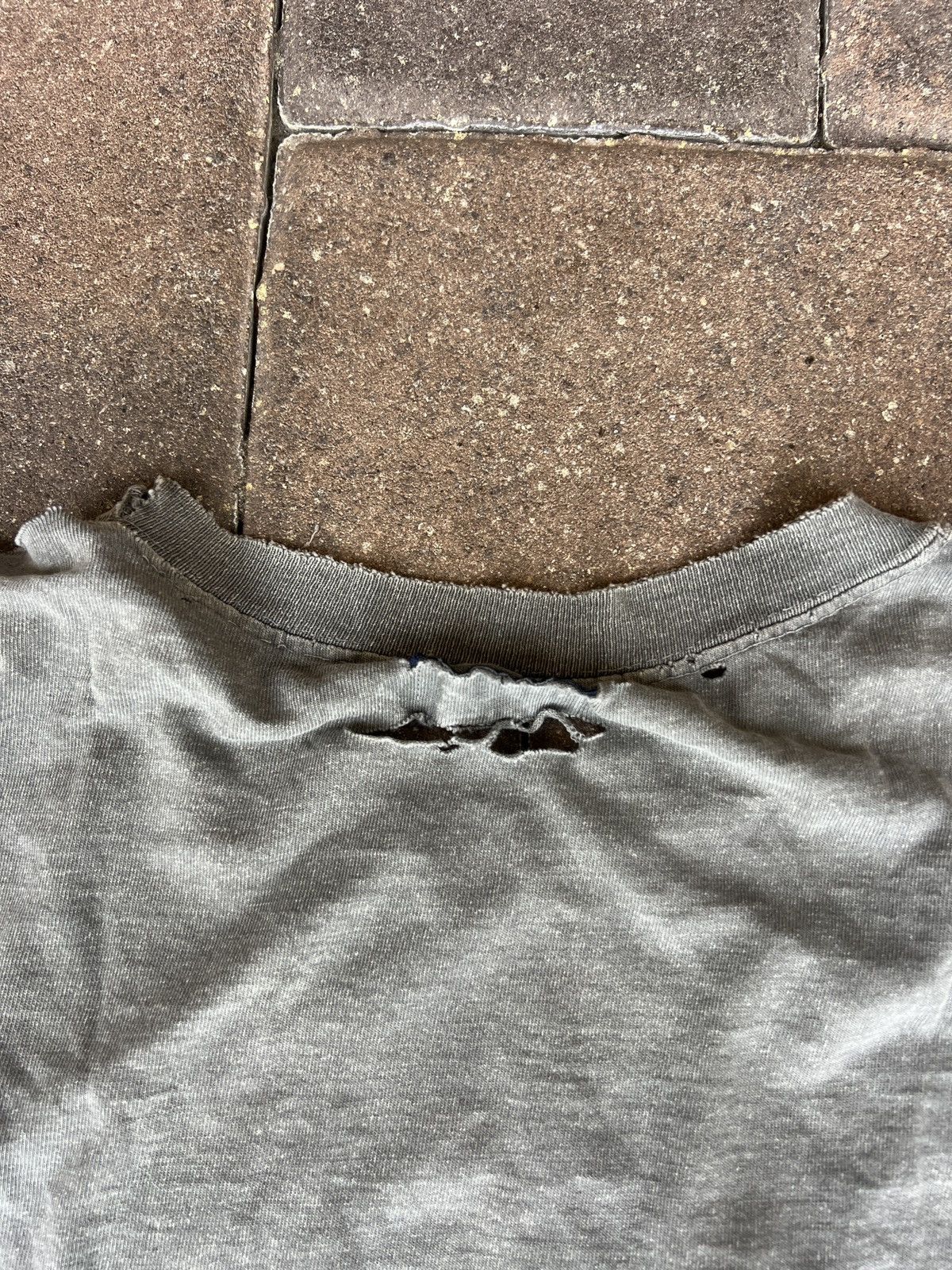 Other Vintage 90s Thrashed Bum Equipment Tee (L 22x26.5) Size US L / EU 52-54 / 3 - 4 Thumbnail