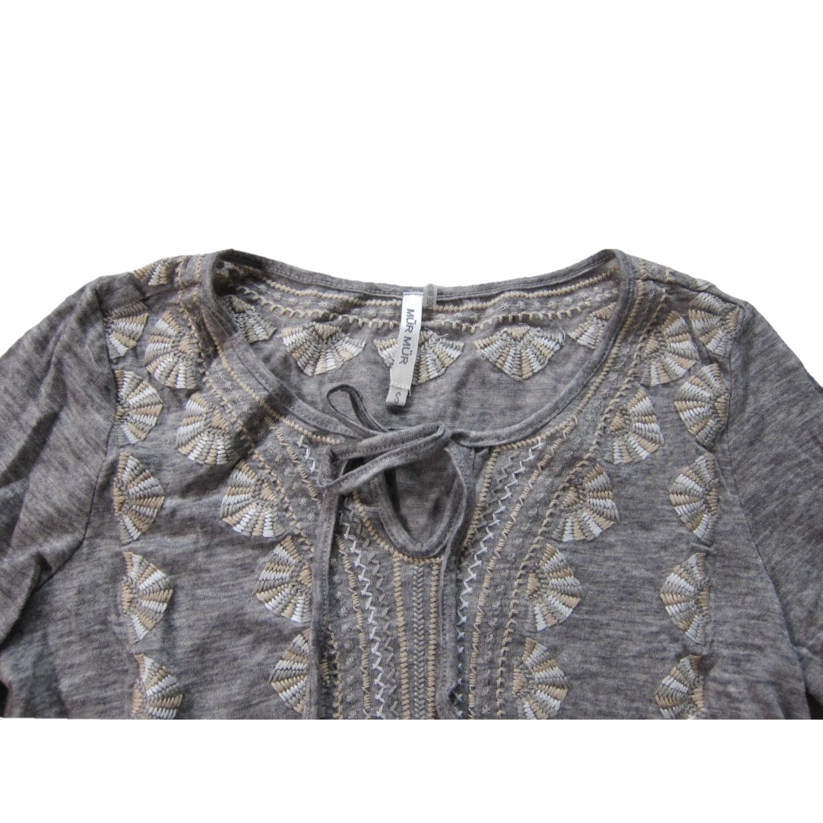 Anthropologie Mur Mur Grey Embroidered Thin Lightweight Flare Sleeve Pullover Sweater Women S Size S / US 4 / IT 40 - 6 Thumbnail