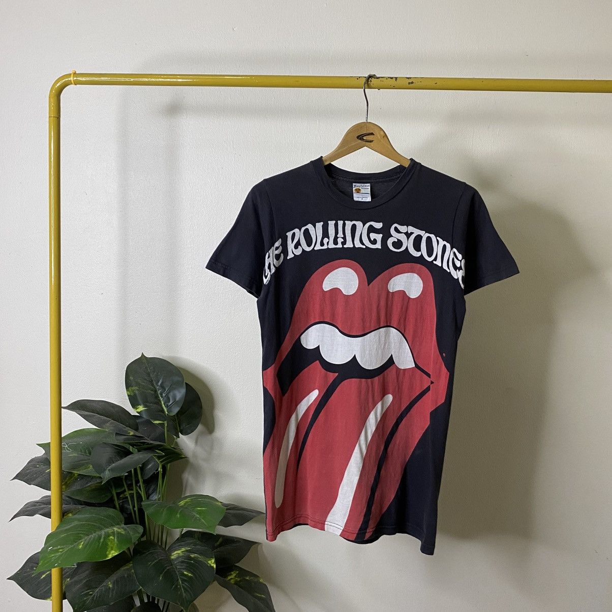 The Rolling Stones Y2K Rolling Stones Overprint Official Reissue T Shirt Size US S / EU 44-46 / 1 - 1 Thumbnail