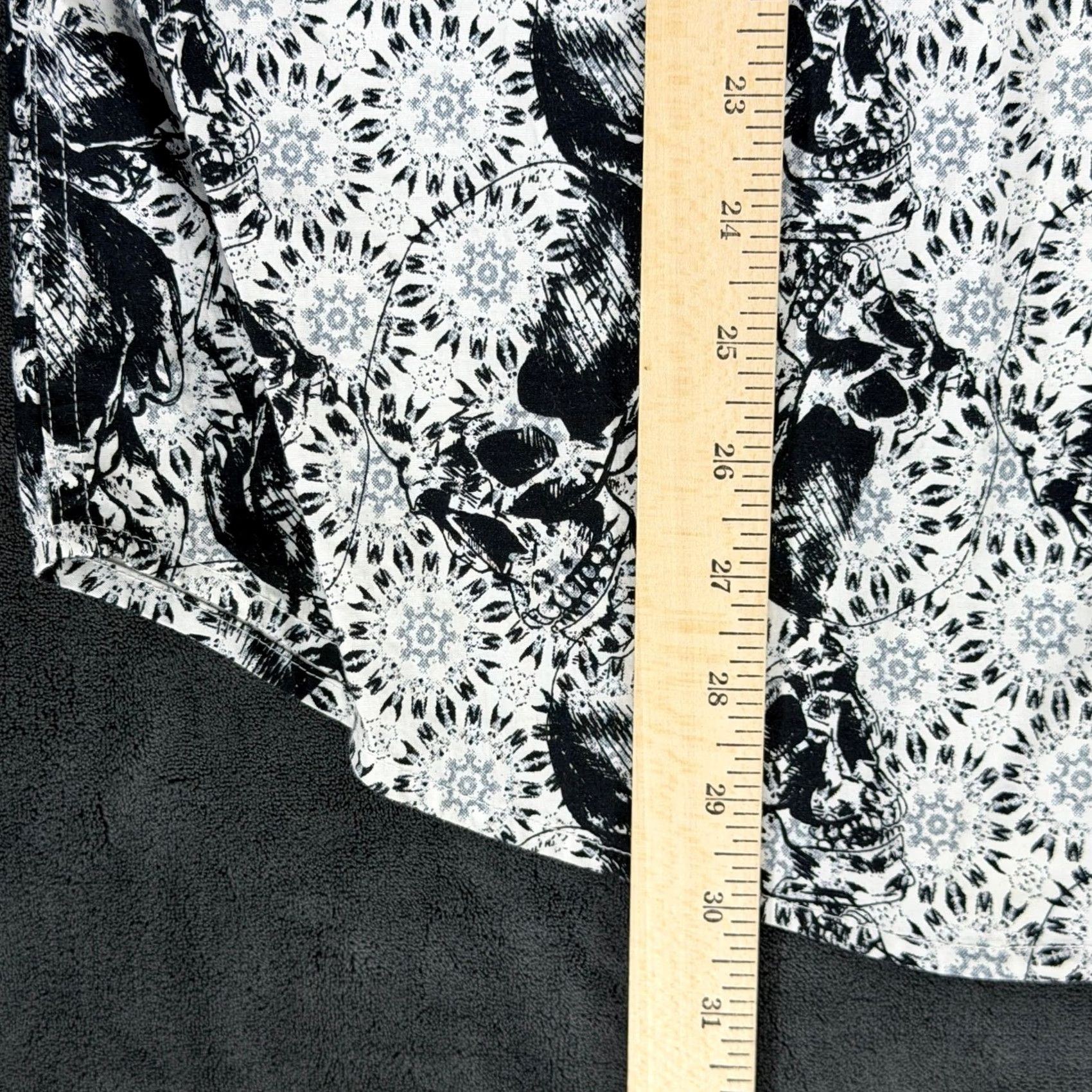 Robert Graham Robert Graham Mens 2XL Short Sleeve Button-Up Shirt Skull Floral Classic Fit Size US XXL / EU 58 / 5 - 3 Thumbnail