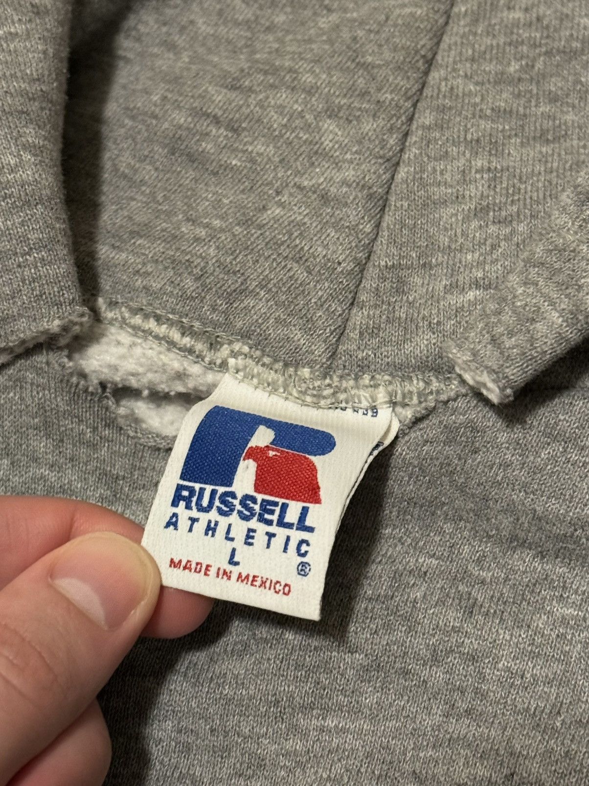 Vintage Vintage Russell Athletic Minnesota Hoodie Size US L / EU 52-54 / 3 - 3 Thumbnail