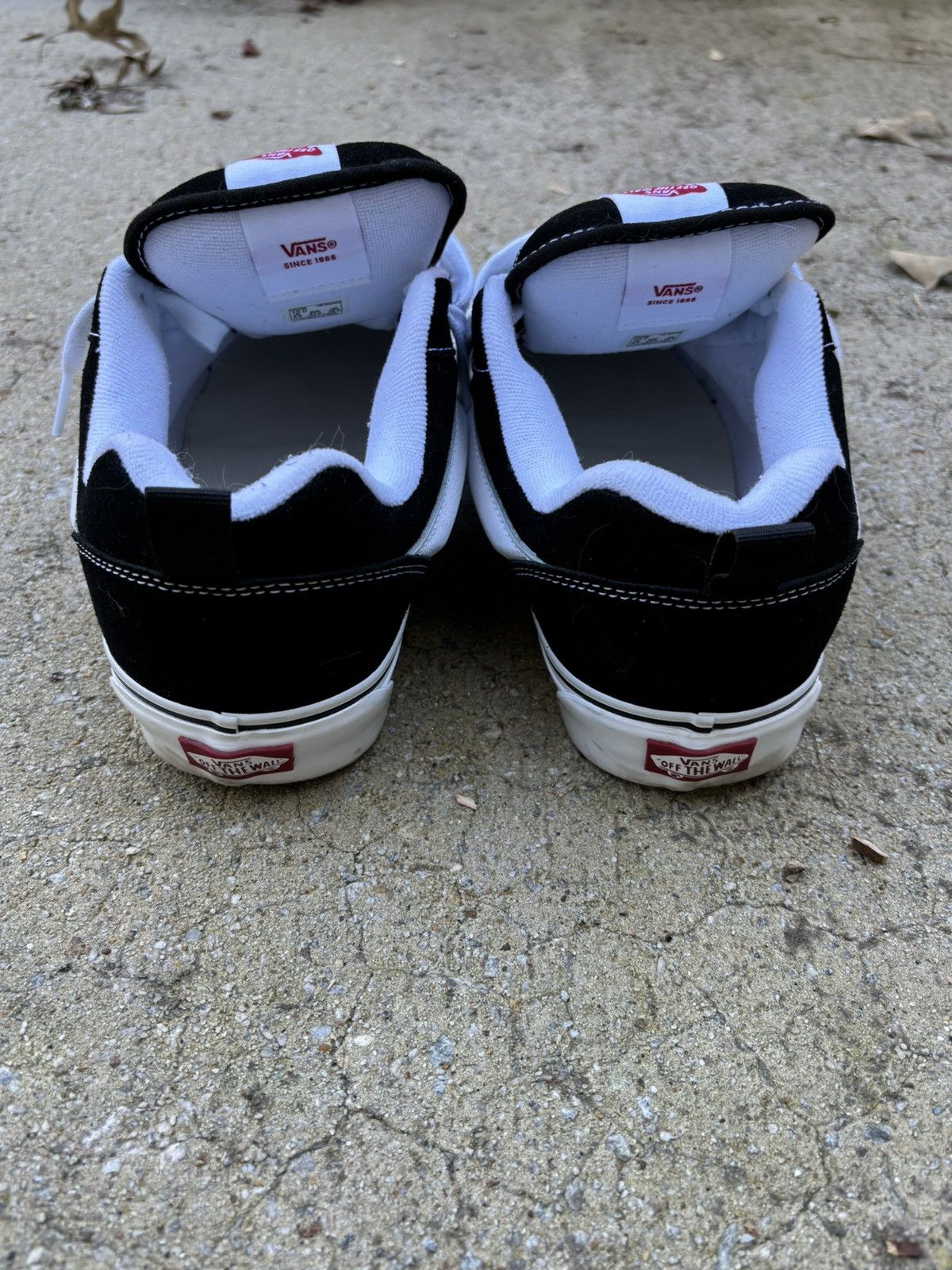 Vans Vans Black/White Size US 10 / EU 43 - 7 Thumbnail