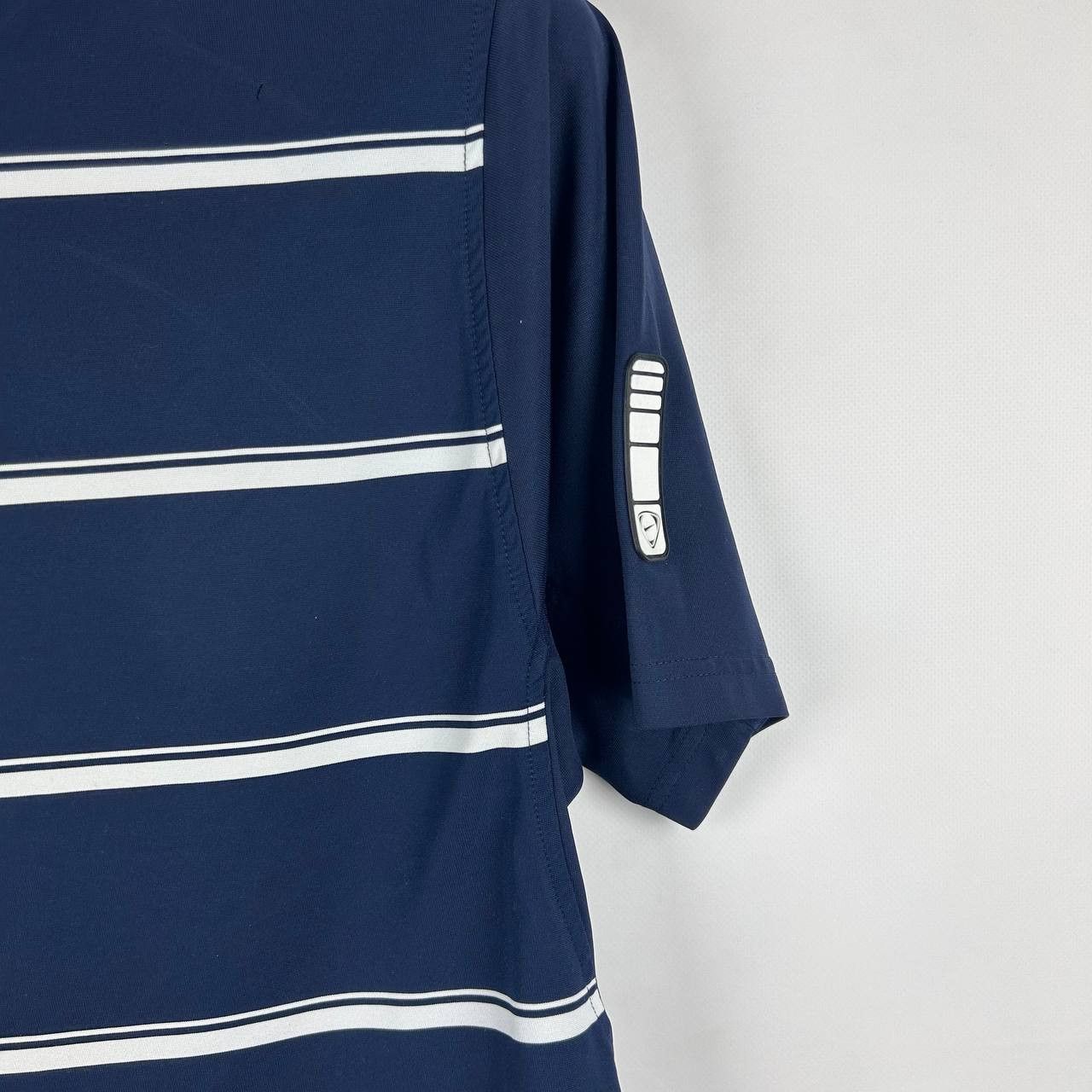 Nike Crazy Vintage Y2K Nike Spellout Baggy T Shirt Size US S / EU 44-46 / 1 - 3 Thumbnail