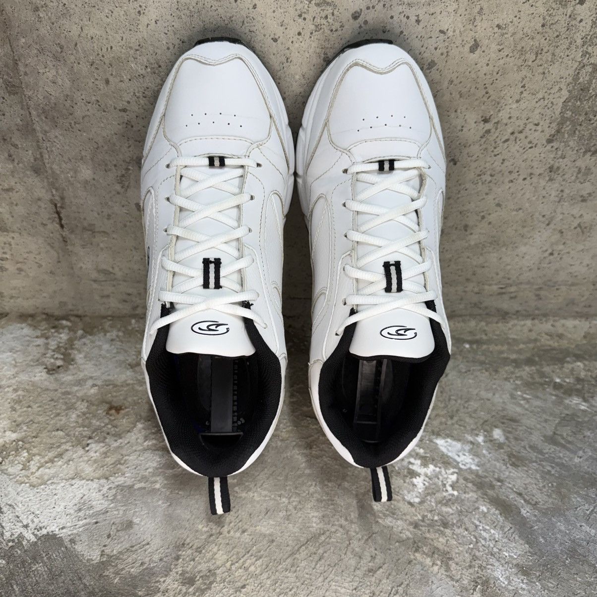 Vintage Dr Scholl’s Sebastian Sneaker White Wide Comfort Dad Shoe Size US 11 / EU 44 - 6 Thumbnail