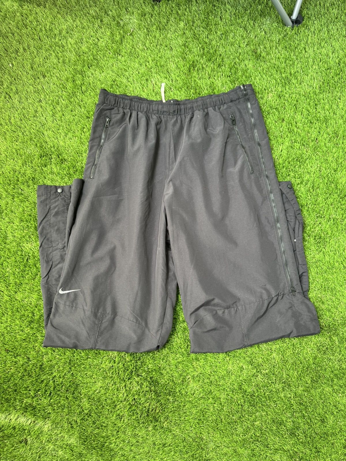 Nike vintage Nike nylon pants✔️ Size US 36 / EU 52 - 5 Thumbnail