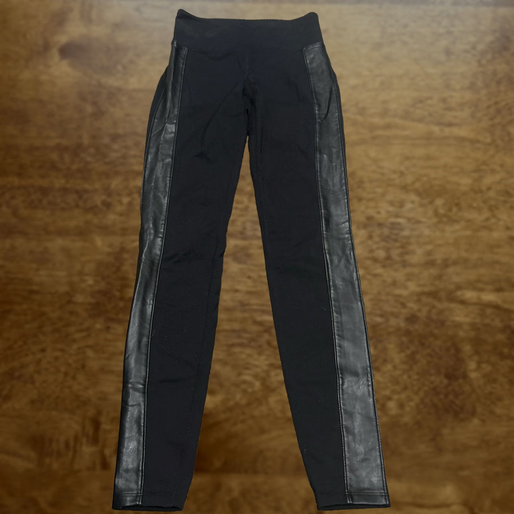 Athleta VINTAGE? No. Size 26" / US 2 / IT 38 - 1 Thumbnail