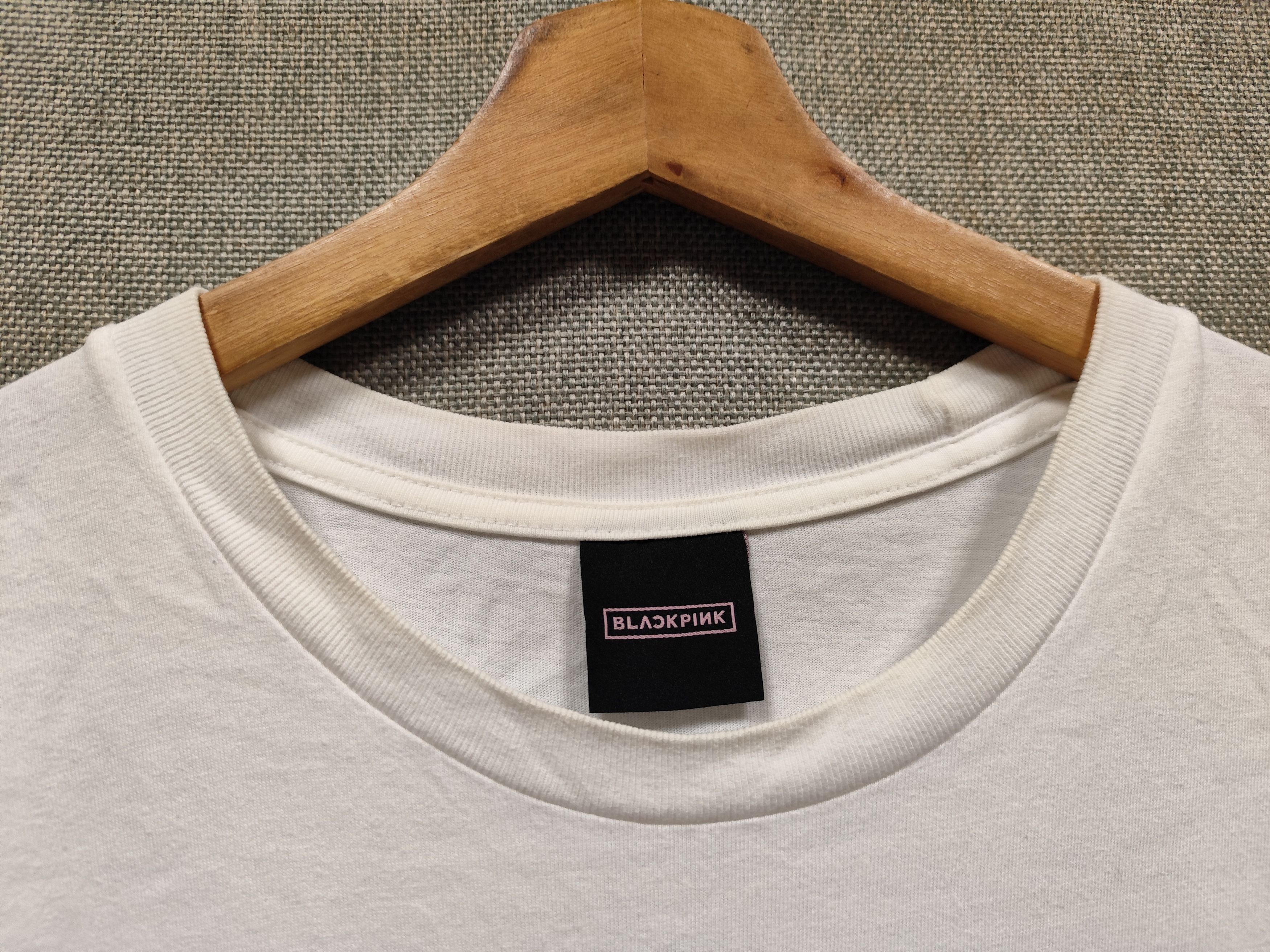 Band Tees T Shirt Lisa Blackpink 'the album' Size US M / EU 48-50 / 2 - 3 Thumbnail