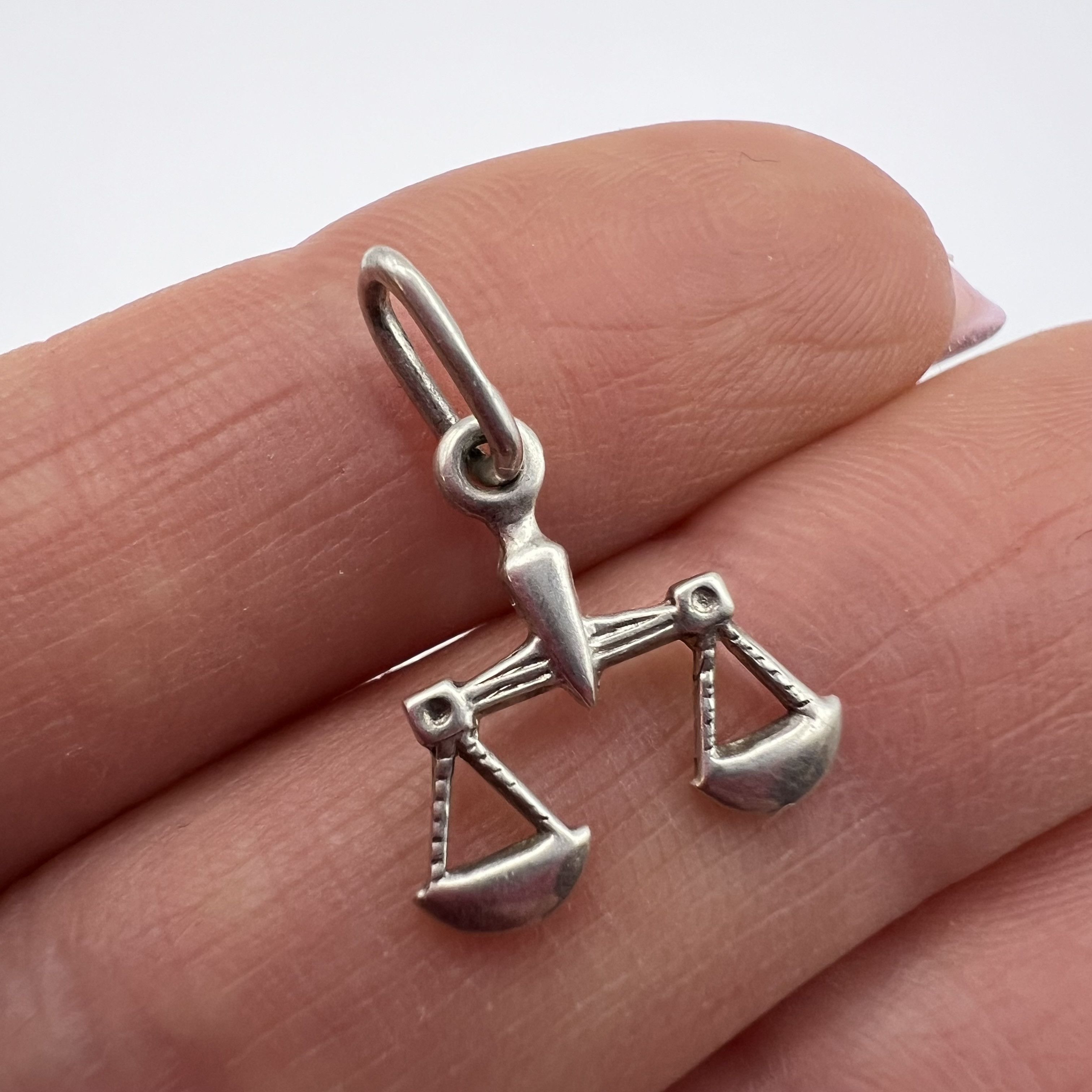 Vintage Vintage USSR Pendant Sterling Silver 925 Zodiac Sign 0.6 Size ONE SIZE - 1 Thumbnail