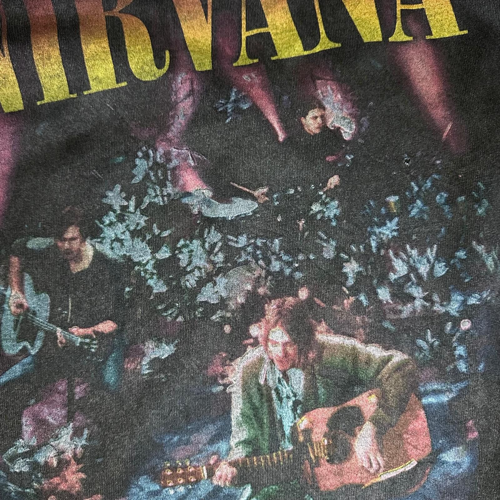 Nirvana 👕 Nirvana Band Graphic Tee – O/S Size US S / EU 44-46 / 1 - 7 Thumbnail