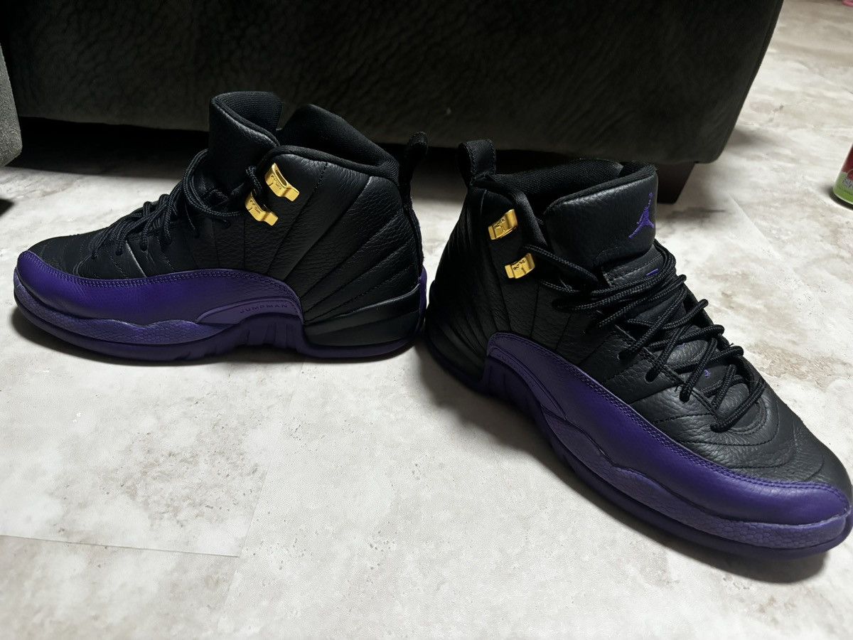 Jordan Brand Purple black & gold Jordan 12’s Size US 6 / EU 39 - 2 Thumbnail