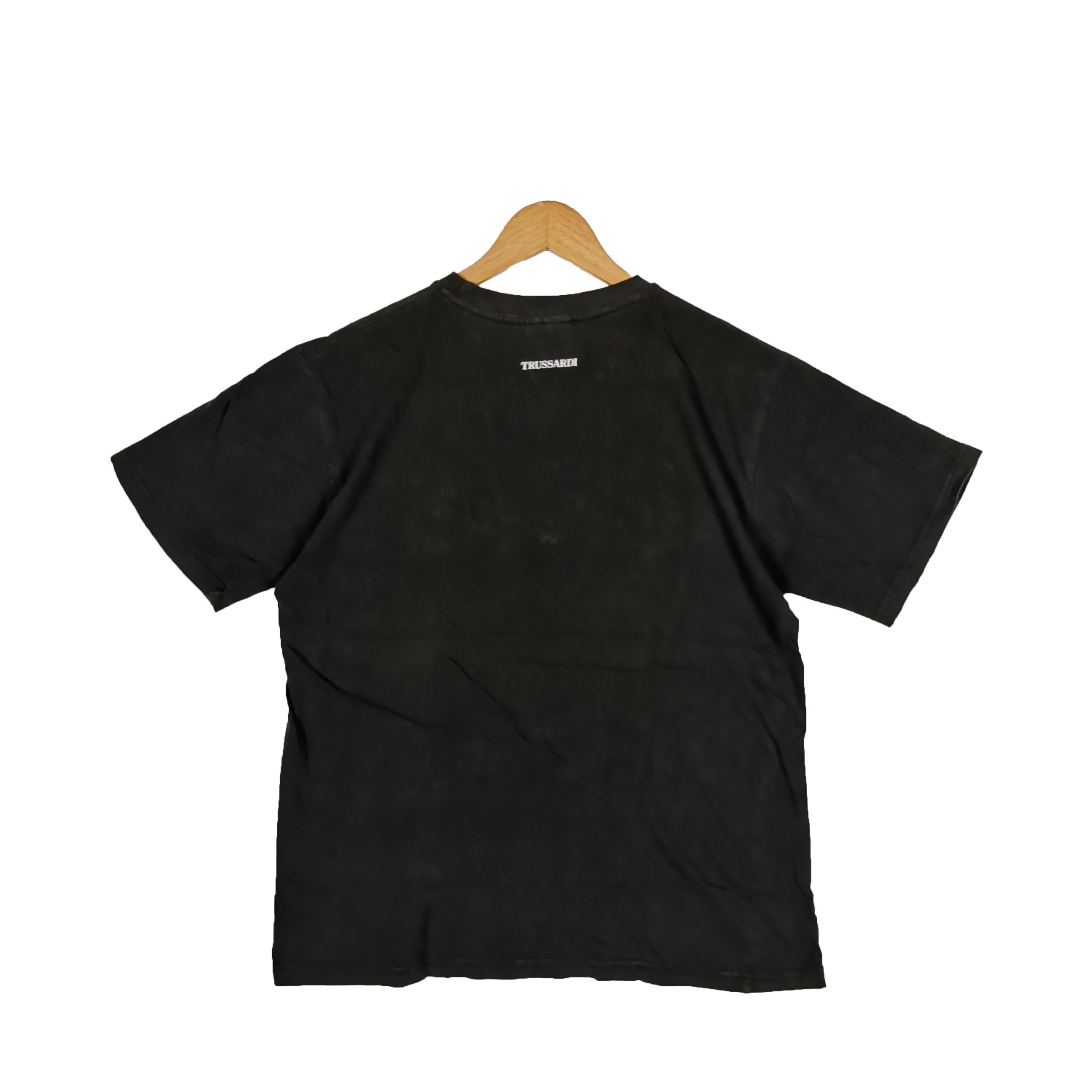 Trussardi Vintage 90s Trussardi T-Shirt Big Spell Out Crewneck Tees Size US L / EU 52-54 / 3 - 2 Thumbnail