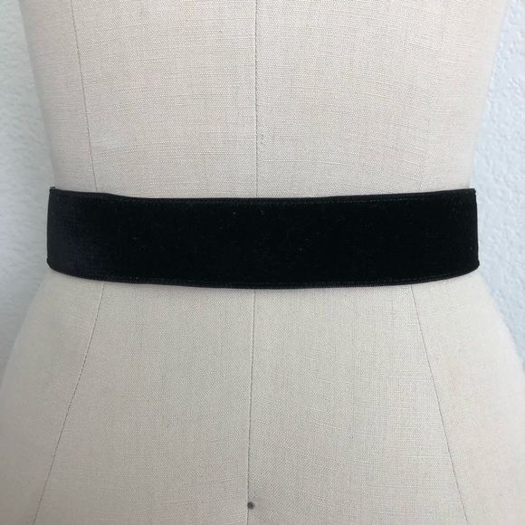 Louis Vuitton Louis Vuitton Velvet Leather Backed Branded Logo Buckle Belt Size ONE SIZE - 10 Thumbnail