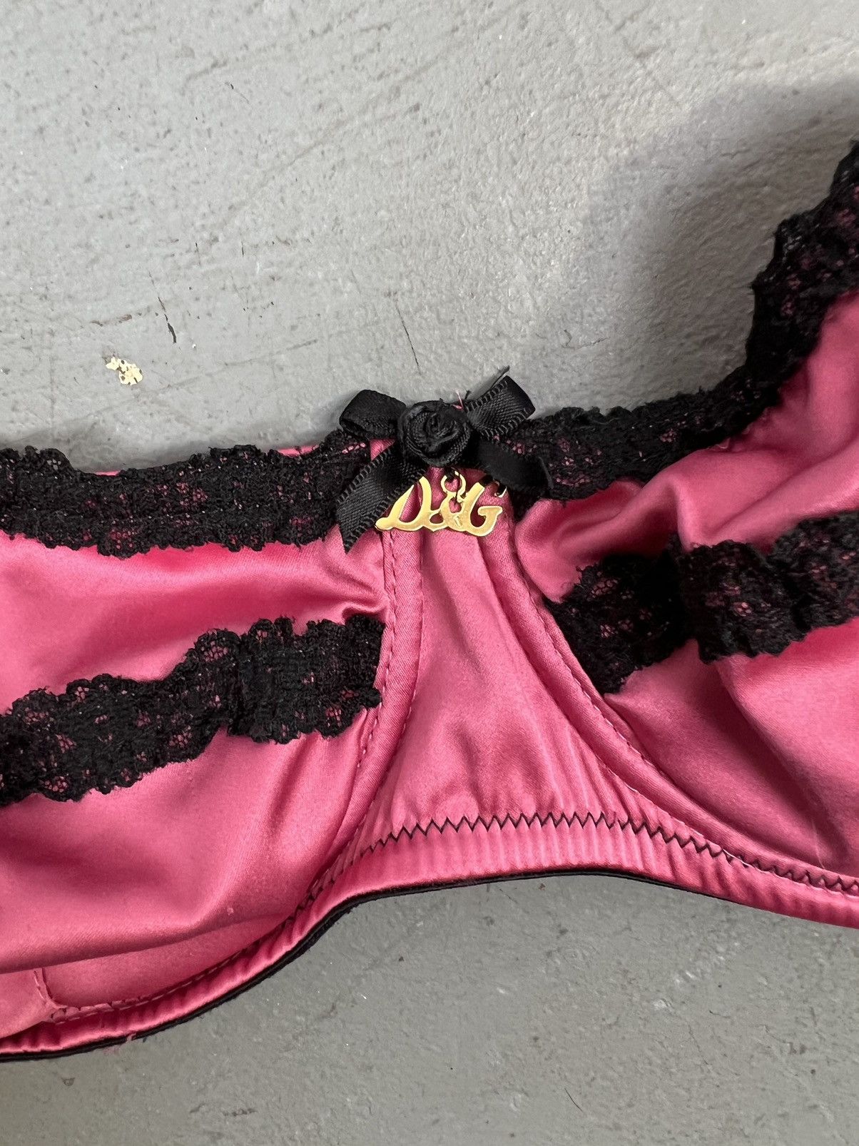 Dolce & Gabbana Vintage Dolce & Gabbana Pink Black Satin Bra Size US 36C Size ONE SIZE - 4 Thumbnail