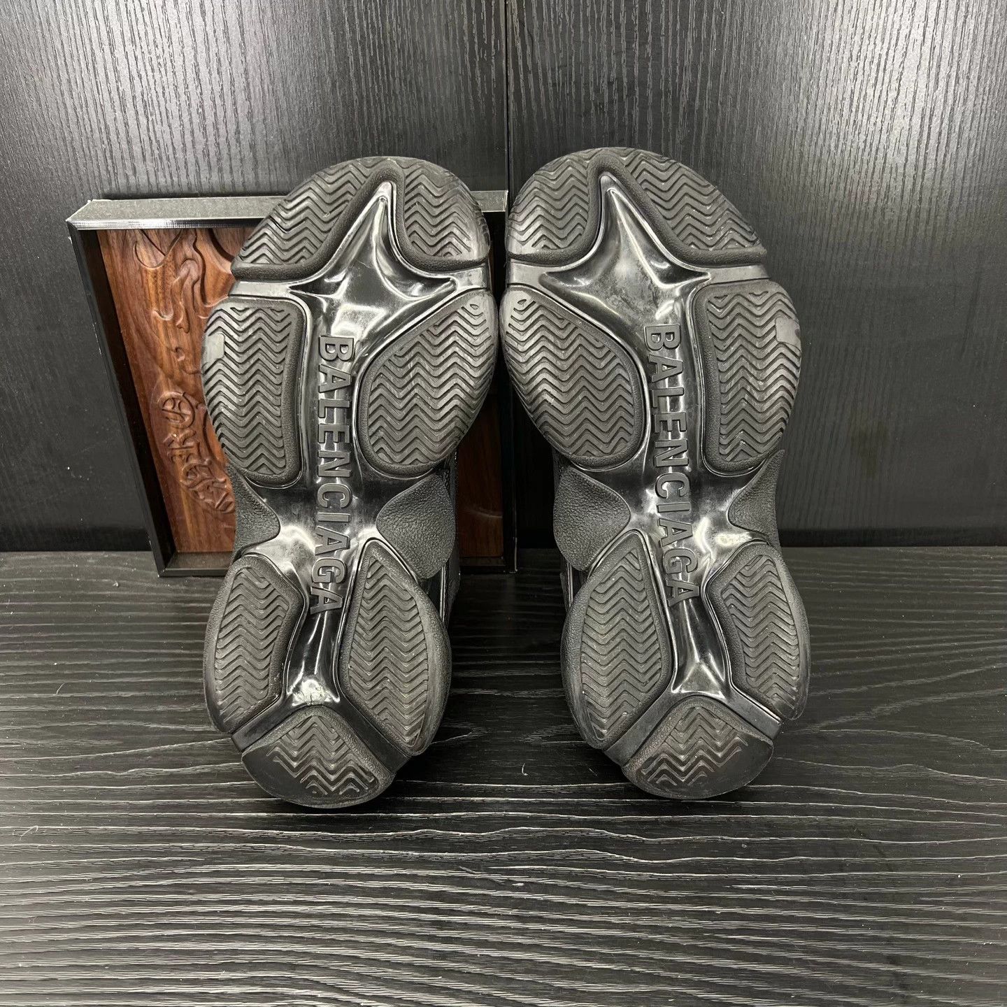Balenciaga Balenciaga Triples Black 36 VGC (small sole crack) Size US 5.5 / IT 35.5 - 6 Thumbnail