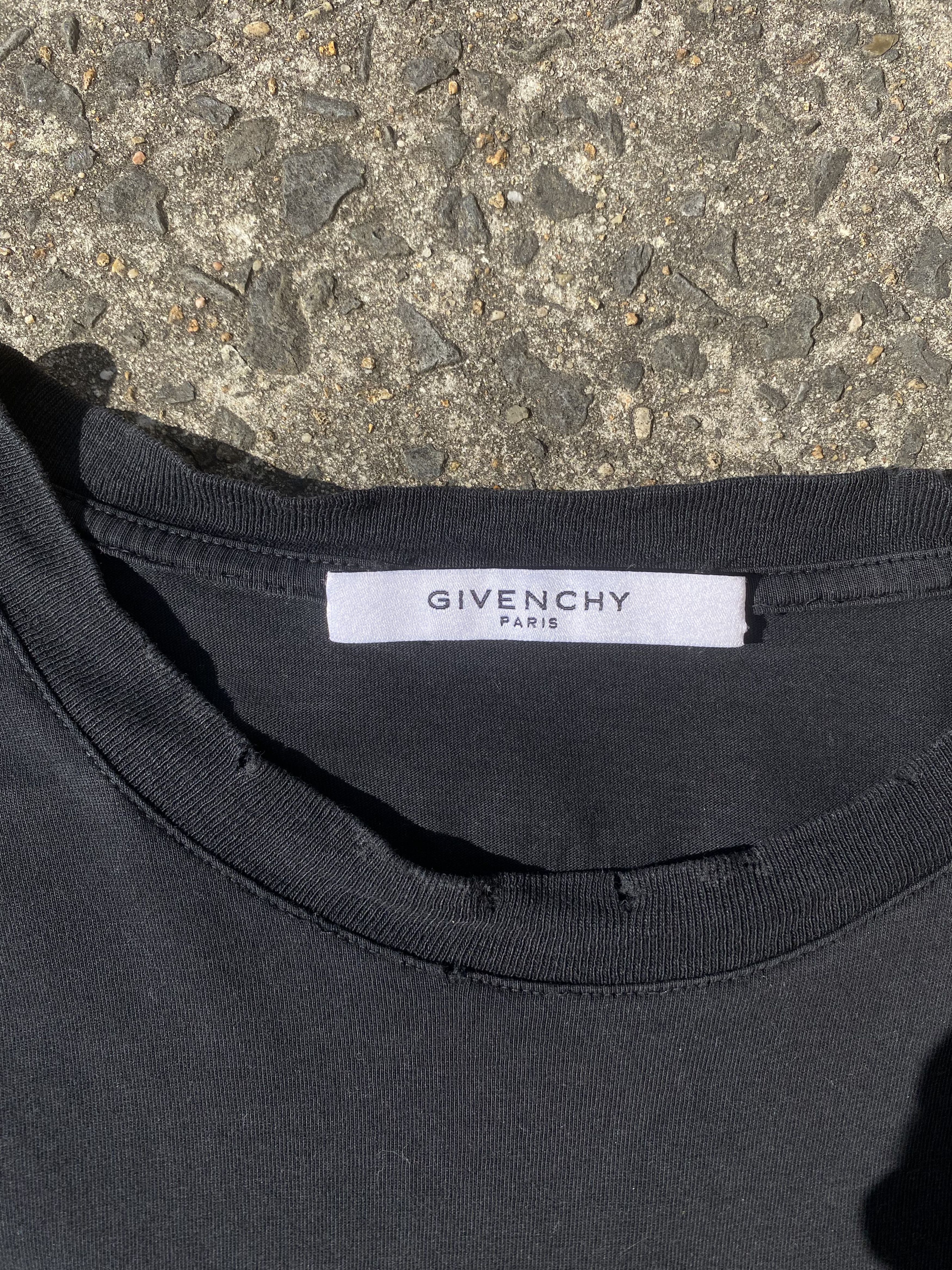 Givenchy World Tour Print destroyed T-Shirt 2018