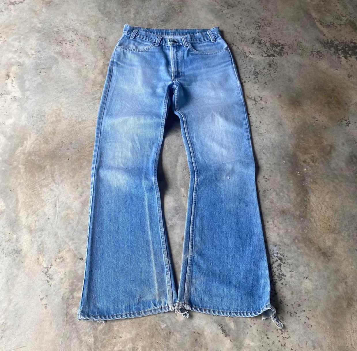 Levi's Vintage Clothing RARE 1970S LEVIS 646 ORANGE TAG FLARED BLUE WASH FRAYED HEM Size US 30 / EU 46 - 1 Thumbnail