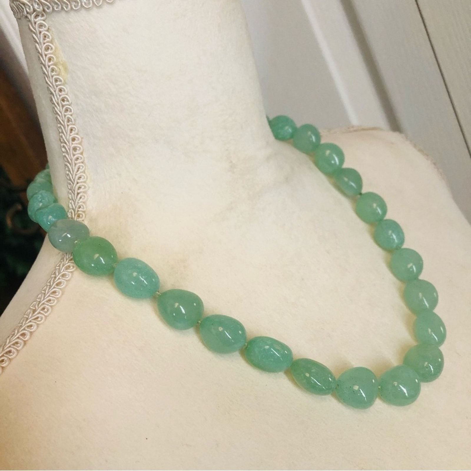 Jewelry World Wide Imports genuine jadeite polished stone necklace Size ONE SIZE - 9 Thumbnail