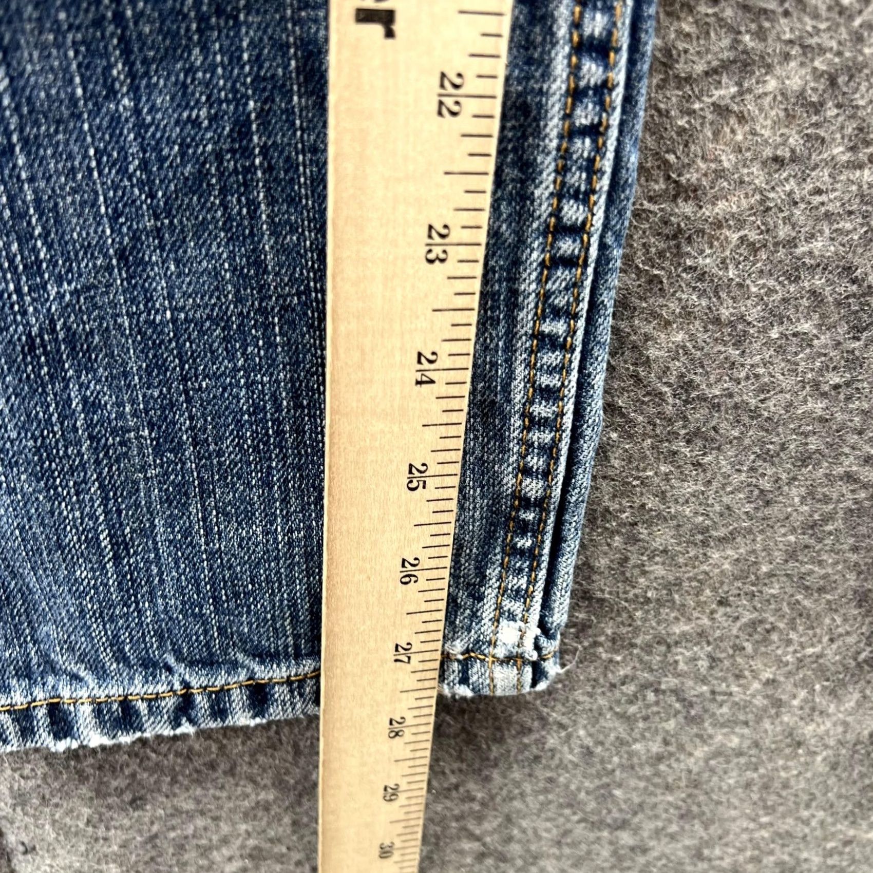 Levi's Levi's Jeans Men 38x30 5-Pocket Denim Straight Fit Blue Cotton Vintage? No (adjusted for clarity) Size US 38 / EU 54 - 6 Thumbnail