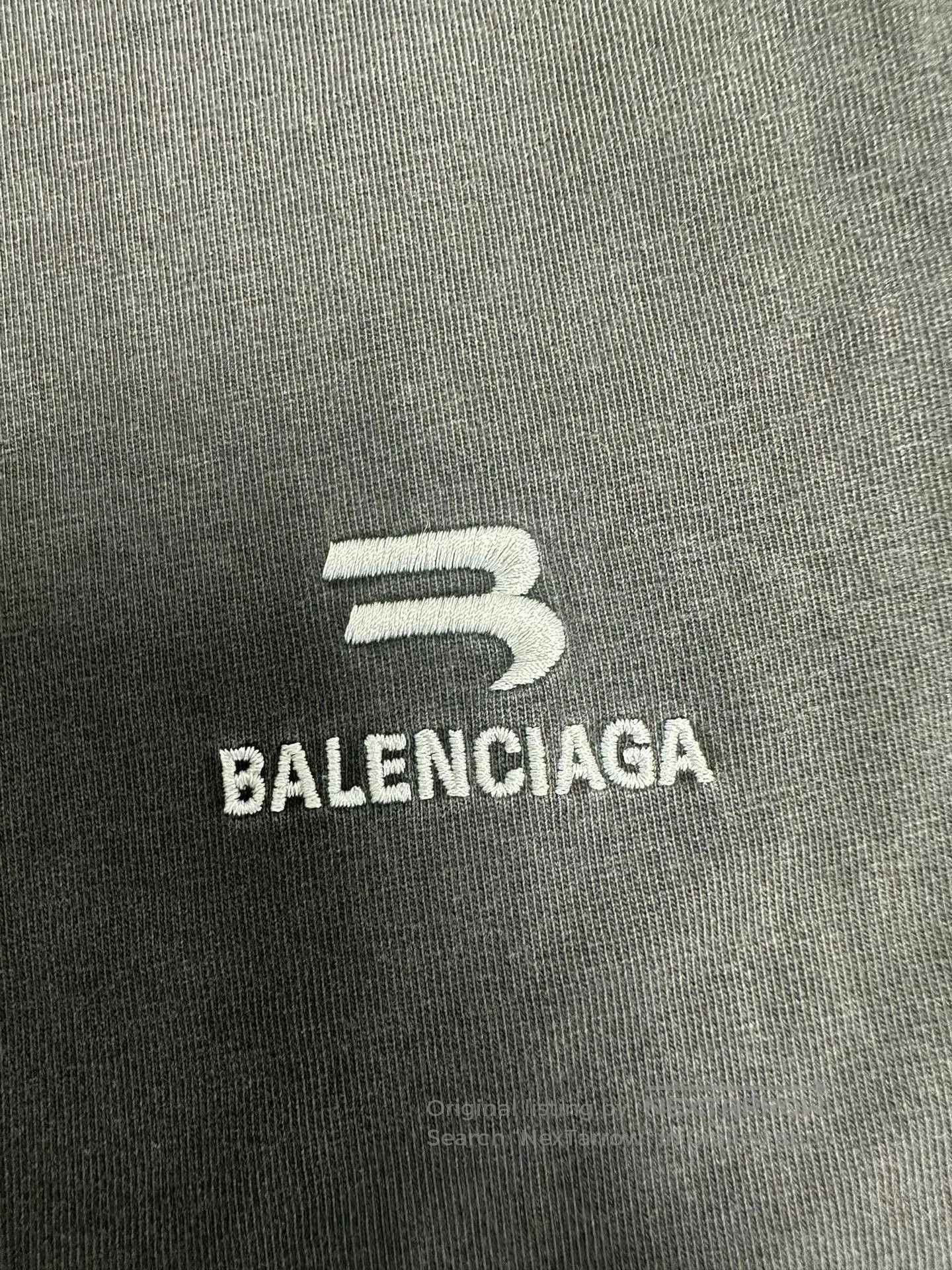 Balenciaga Balenciaga Logo Print Solid Crewneck T-Shirt. Size US S / EU 44-46 / 1 - 3 Thumbnail