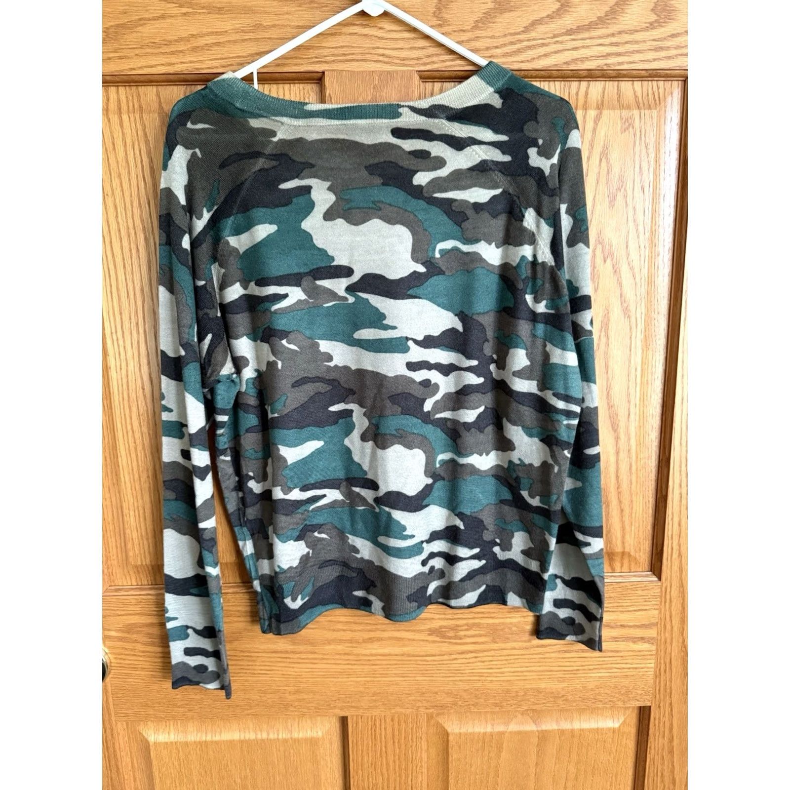 J.Crew J.CREW Sweater Women’s Large Camouflage Classic Outdoor Hike Preppy Utility Size L / US 10 / IT 46 - 2 Thumbnail