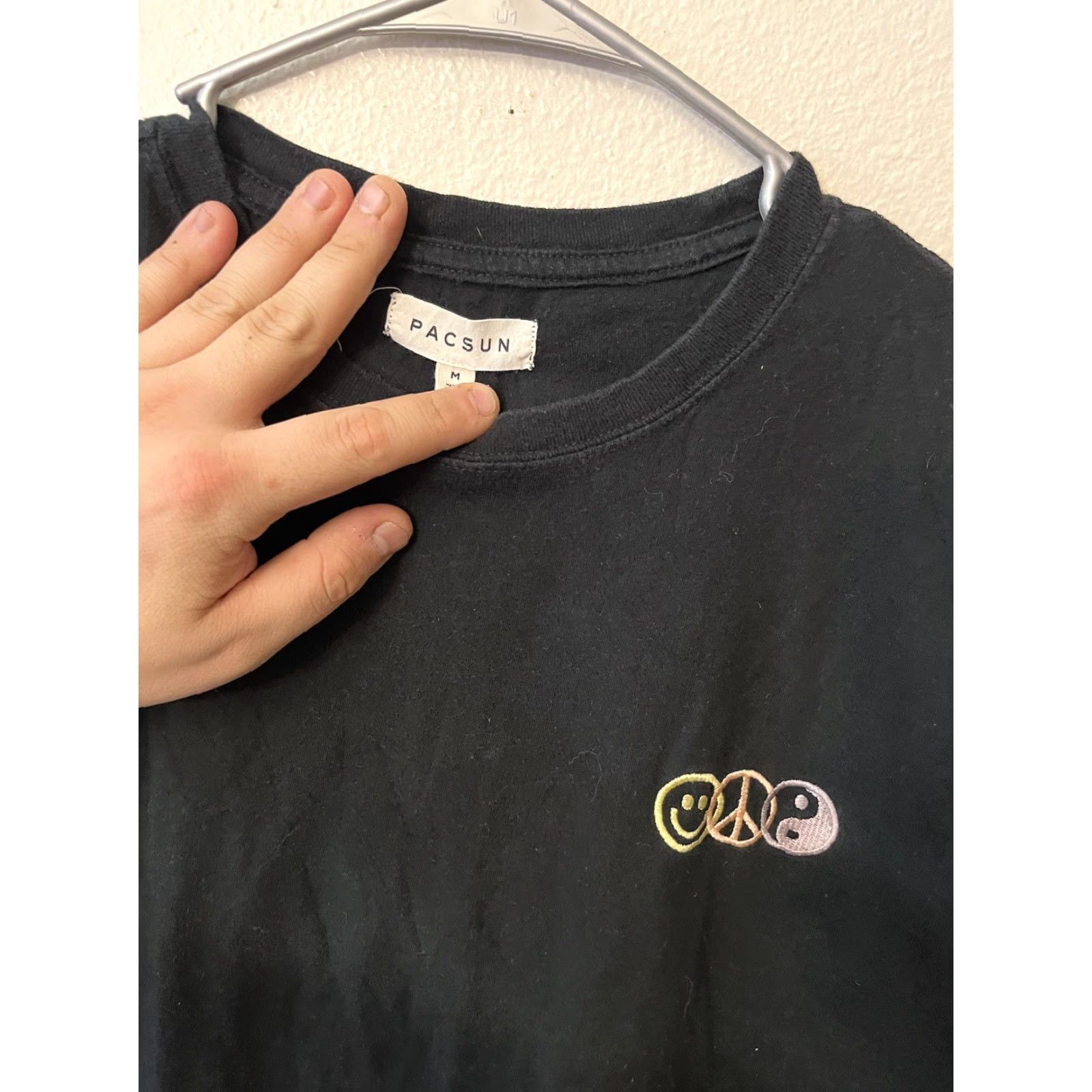 Pacsun PacSun Peace Sign Graphic Black T-Shirt Size M Unisex Graphic Print Limited Edition Short Sleeve Crew Neck Cotton Knit Men Size US M / EU 48-50 / 2 - 3 Thumbnail