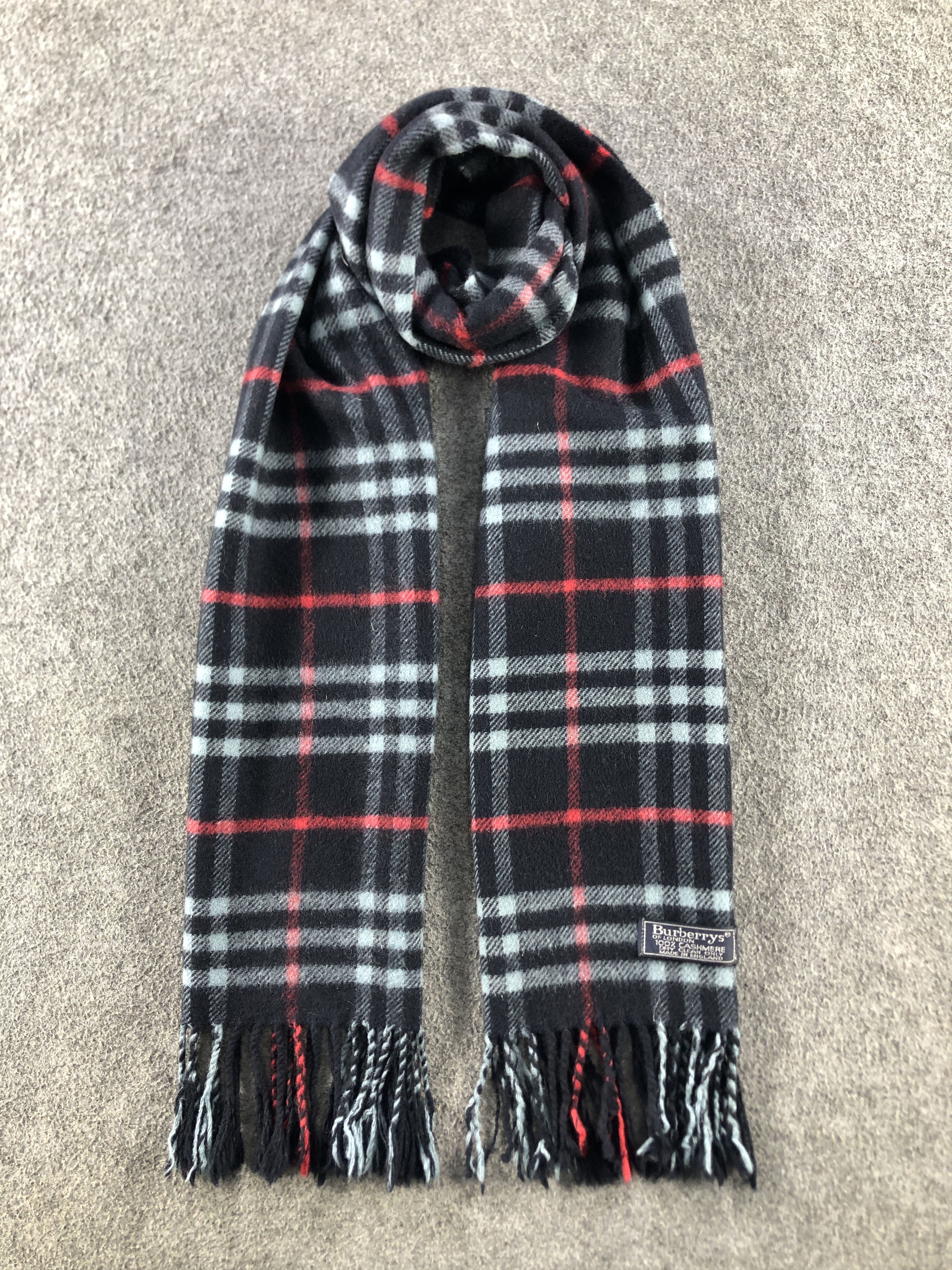 Burberry Burberry Scarf / Muffler / Neckwear P913 Size ONE SIZE - 1 Thumbnail