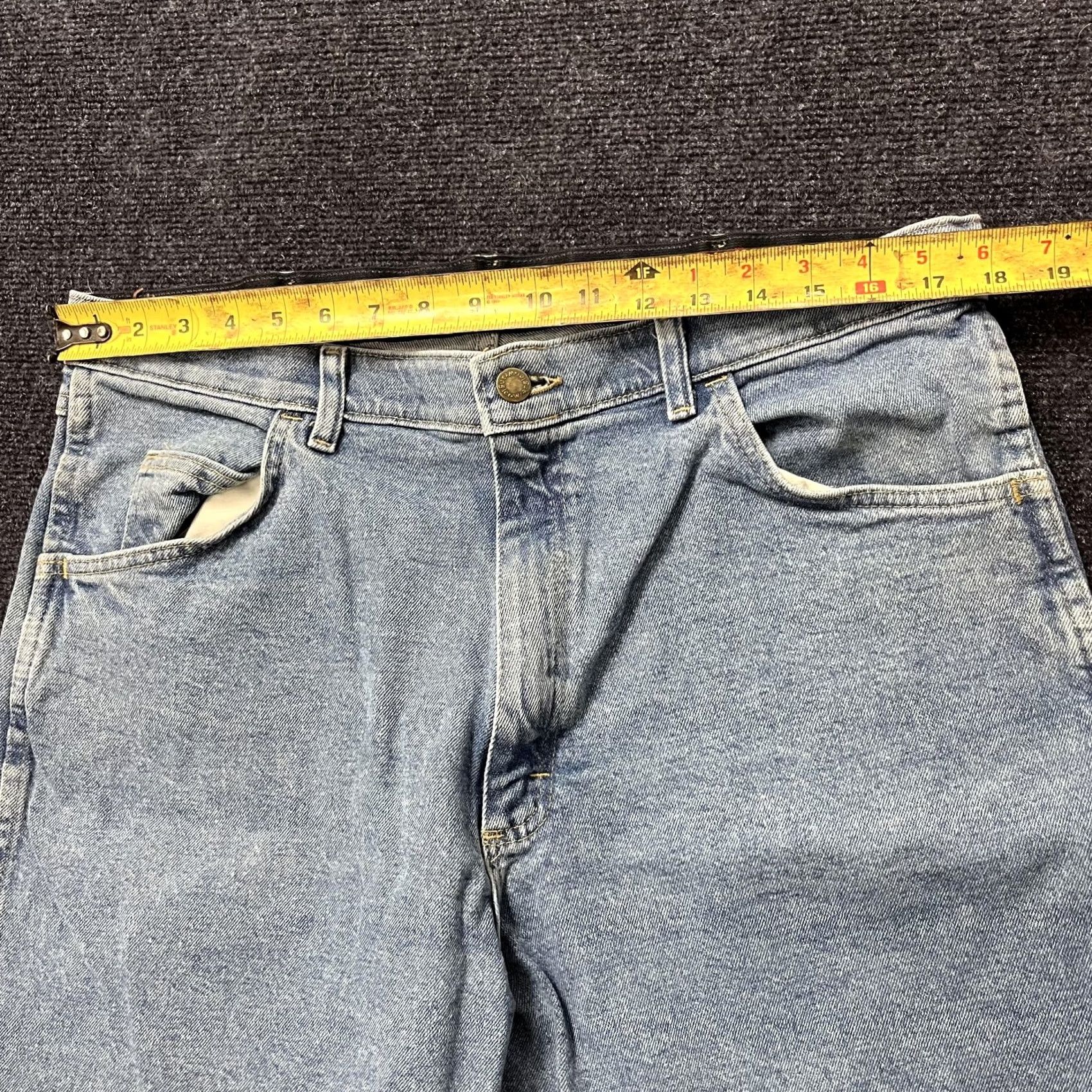 Wrangler Wrangler Denim Shorts Mens 36 Light Wash Relaxed Fit Bermuda Casual Stretch Denim Shorts Bermuda Light Wash Men 36 Wrangler Stretch Casual Mens Cars? Size US 36 / EU 52 - 7 Thumbnail