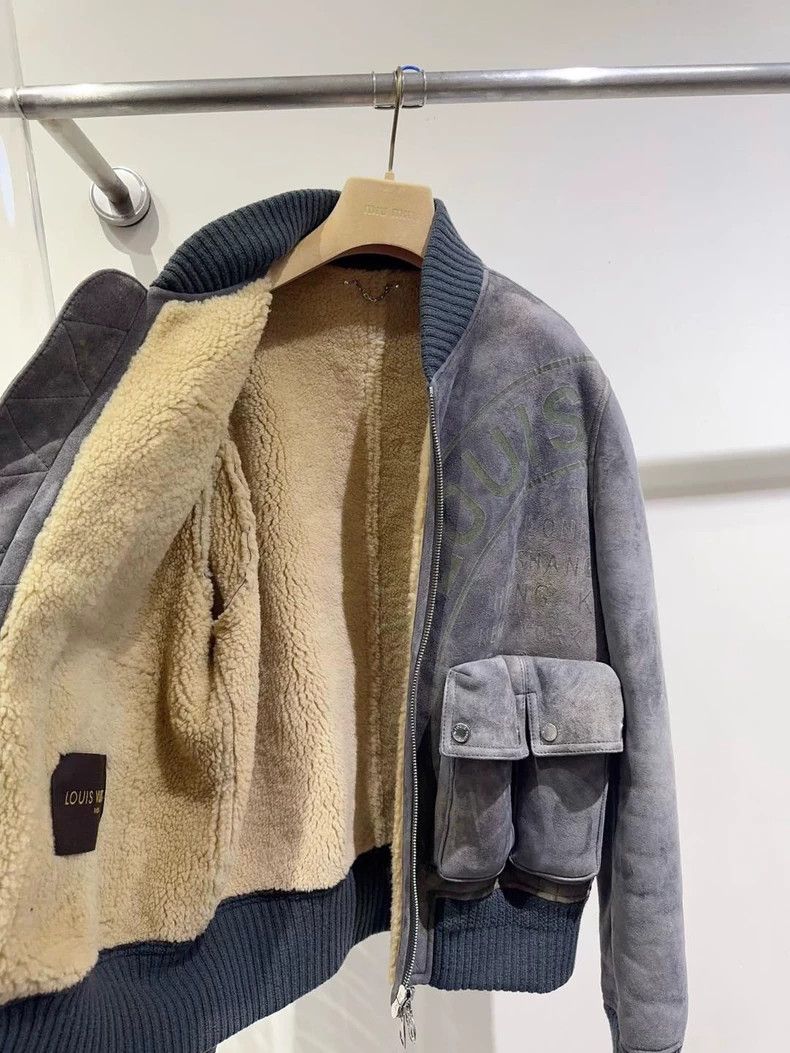 Louis Vuitton Louis Vuitton Tactical Fur One Piece Jacket 2503-Nextarrow Size US L / EU 52-54 / 3 - 6 Thumbnail